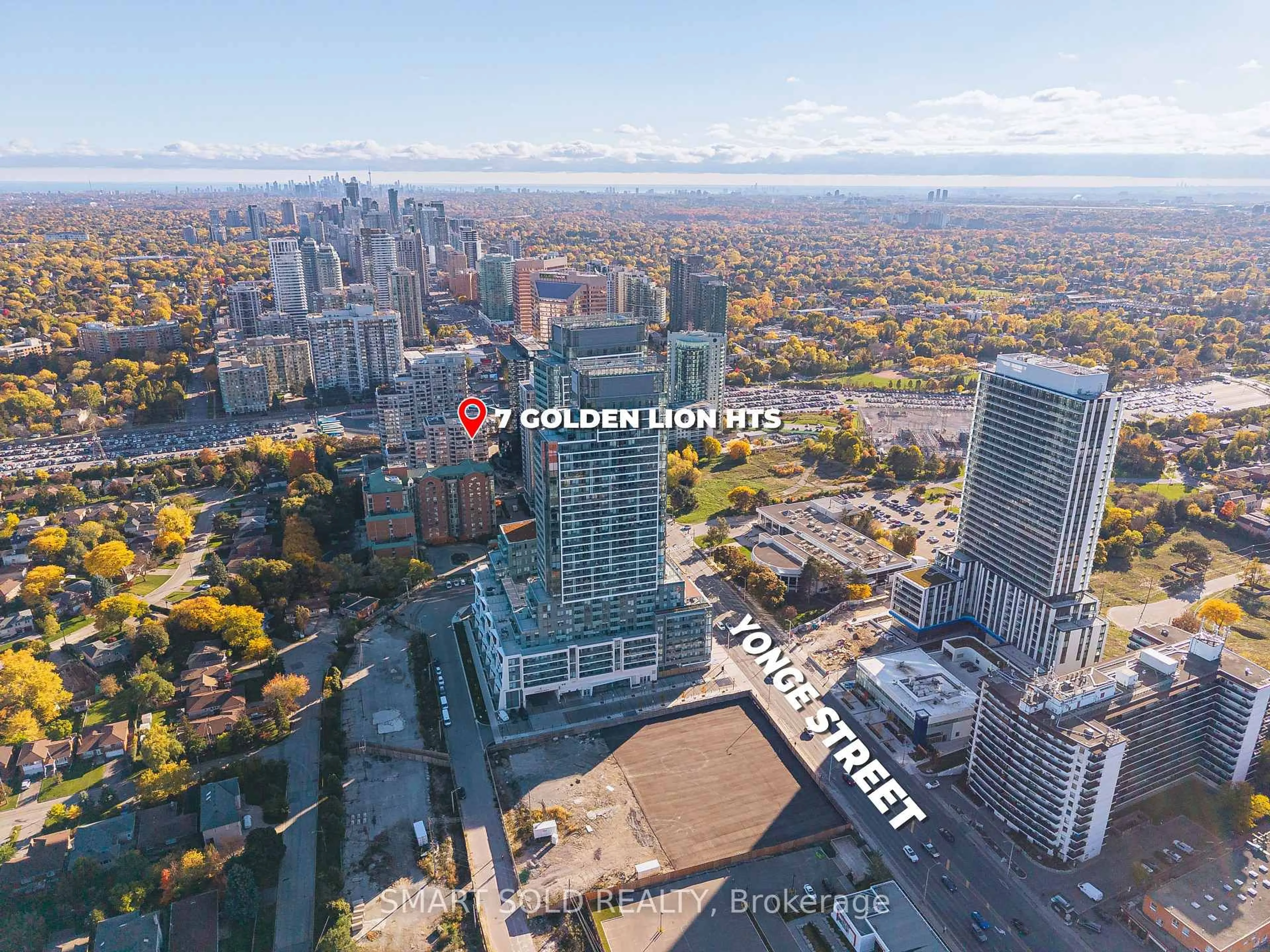A pic from outside/outdoor area/front of a property/back of a property/a pic from drone, city buildings view from balcony for 7 Golden Lion Hts #N2005, Toronto Ontario M2M 0C1