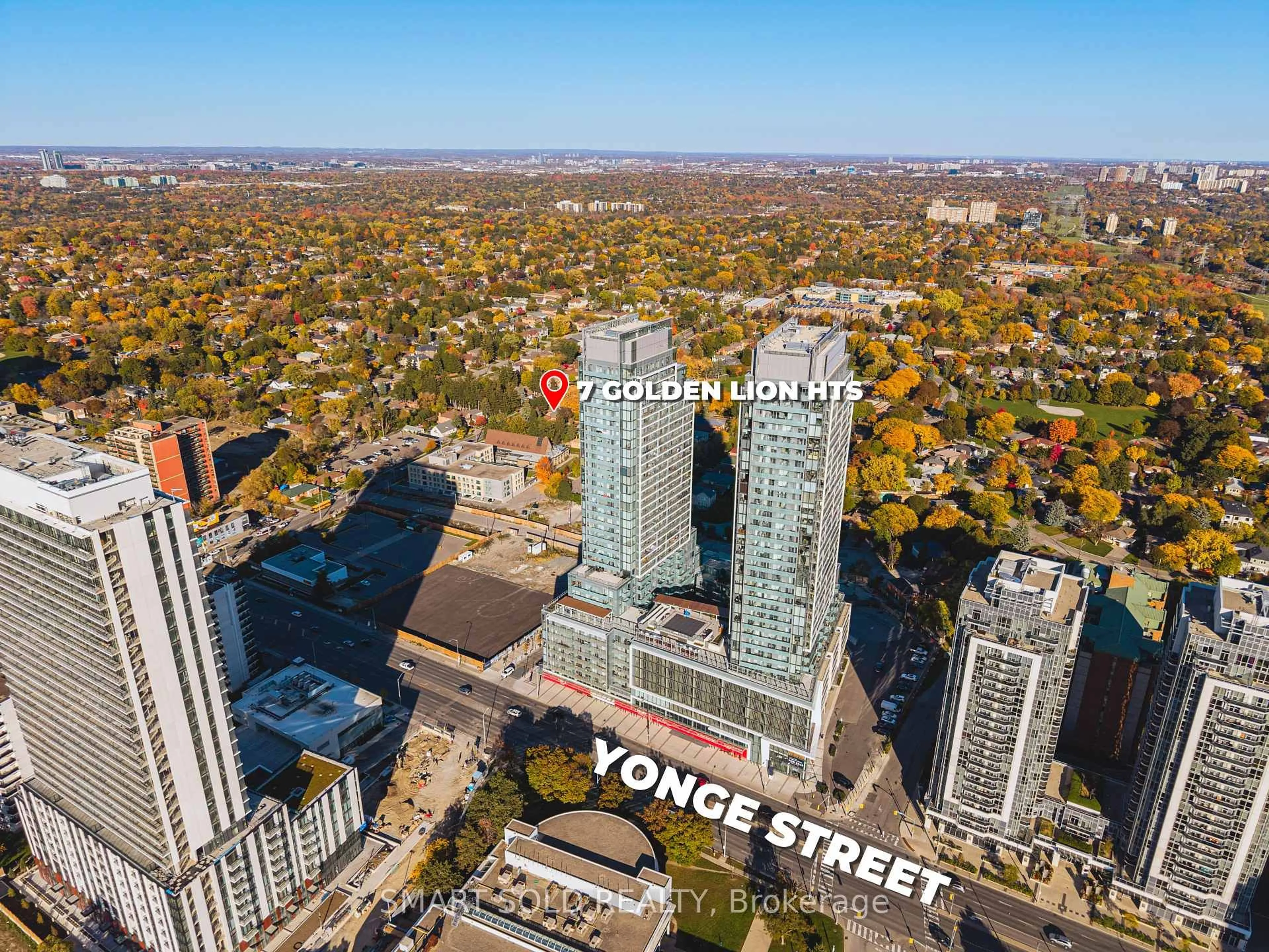 A pic from outside/outdoor area/front of a property/back of a property/a pic from drone, city buildings view from balcony for 7 Golden Lion Hts #N2005, Toronto Ontario M2M 0C1
