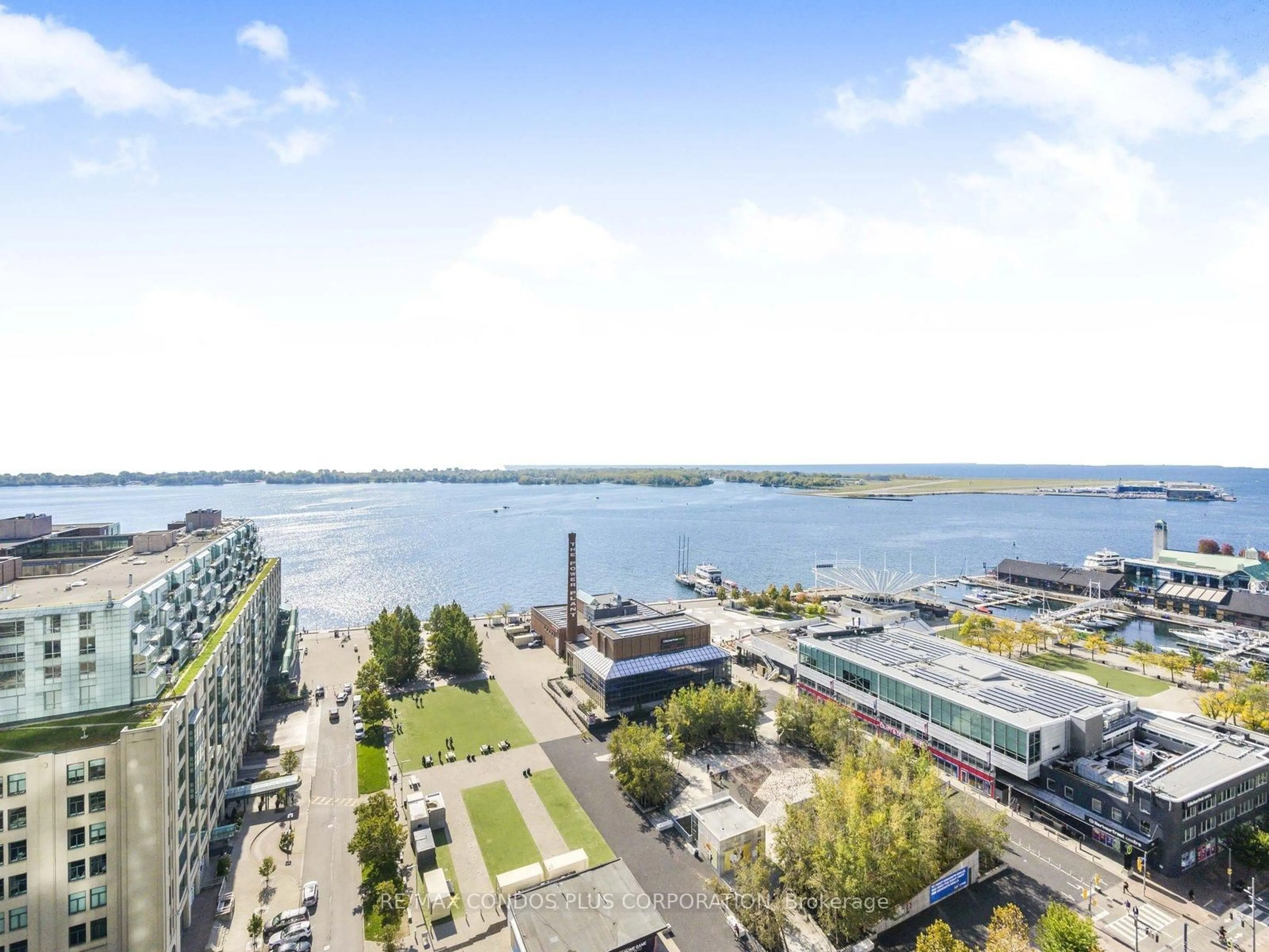 A pic from outside/outdoor area/front of a property/back of a property/a pic from drone, water/lake/river/ocean view for 208 Queens Quay #2209, Toronto Ontario M5J 2Y5