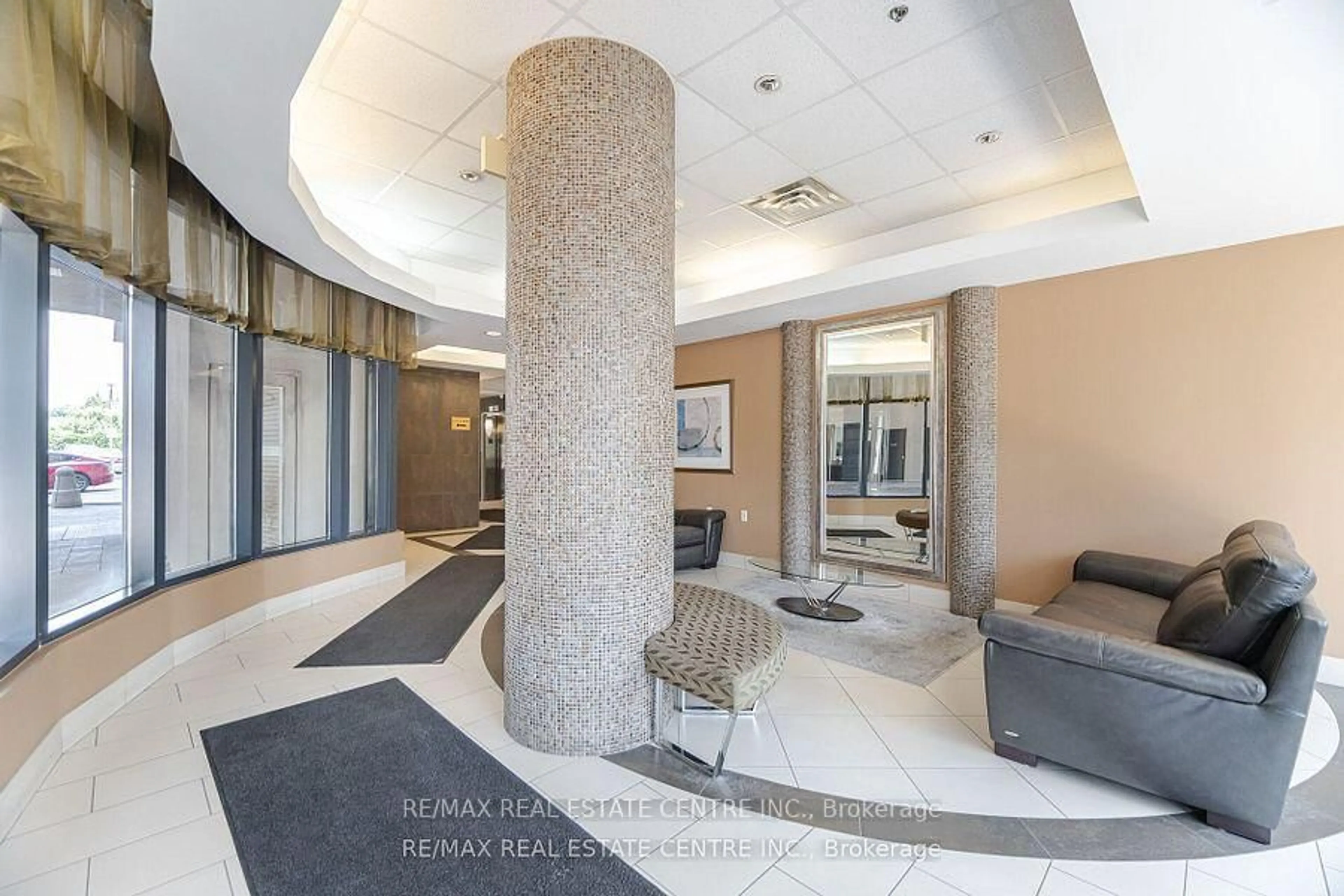 Lobby for 872 Sheppard Ave #616, Toronto Ontario M3H 5V5
