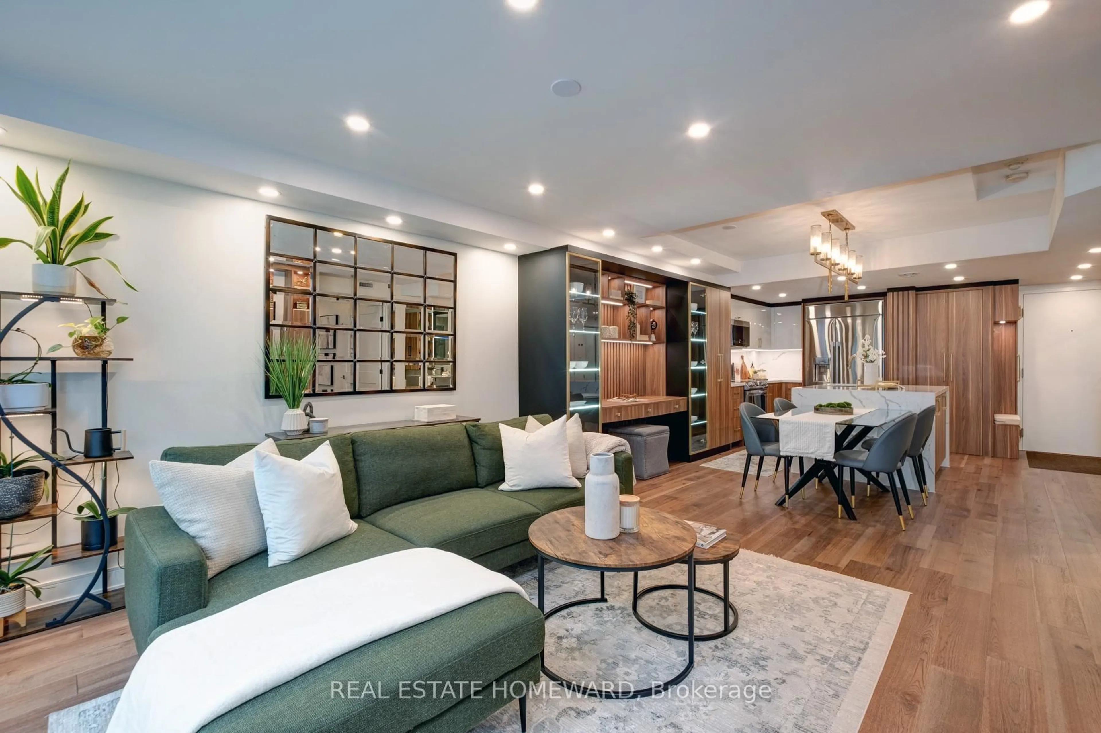 Living room with furniture, unknown for 263 Wellington St #602, Toronto Ontario M5V 3E6