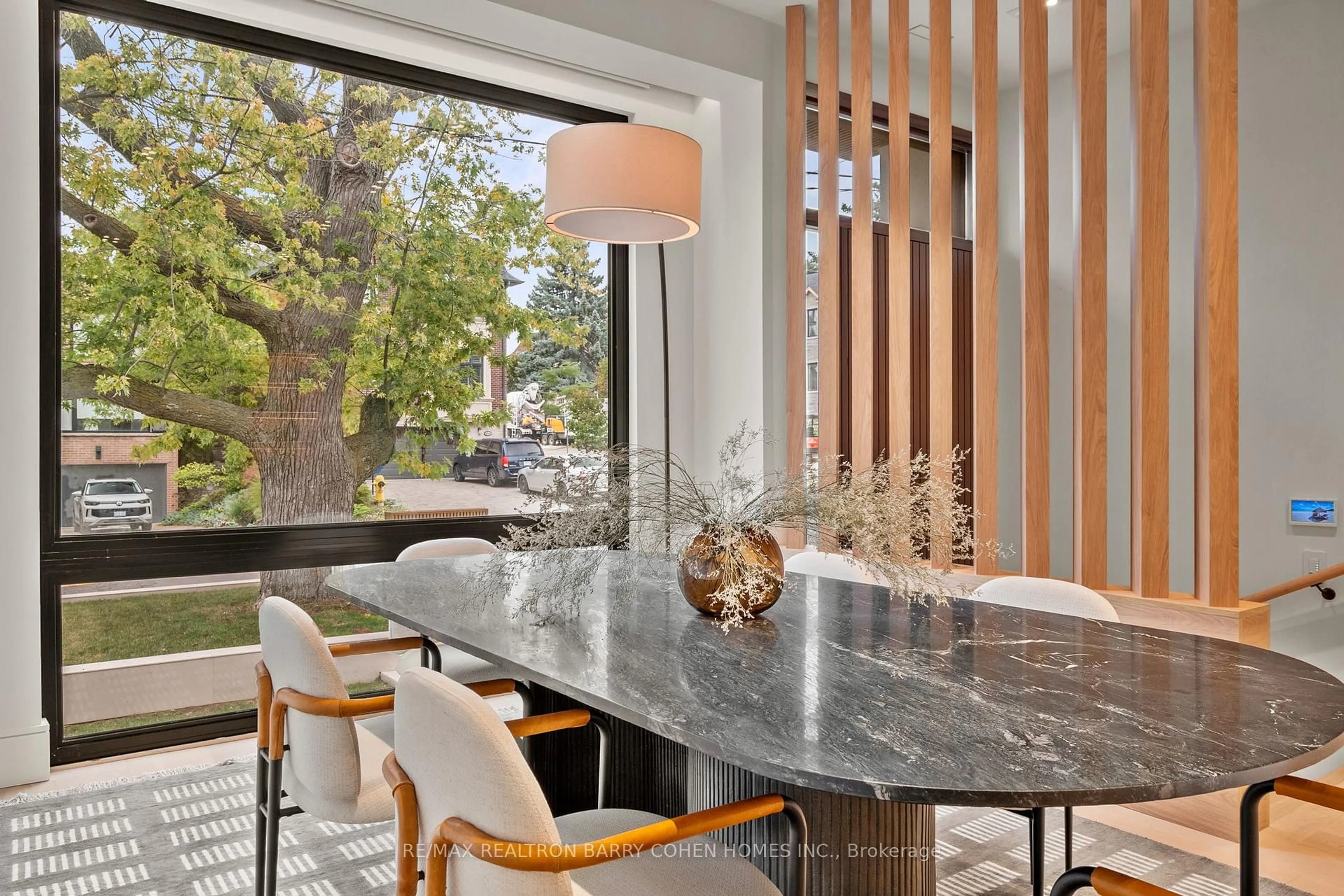 Dining room, ceramic/tile floor for 353 Broadway Ave, Toronto Ontario M4P 1W8