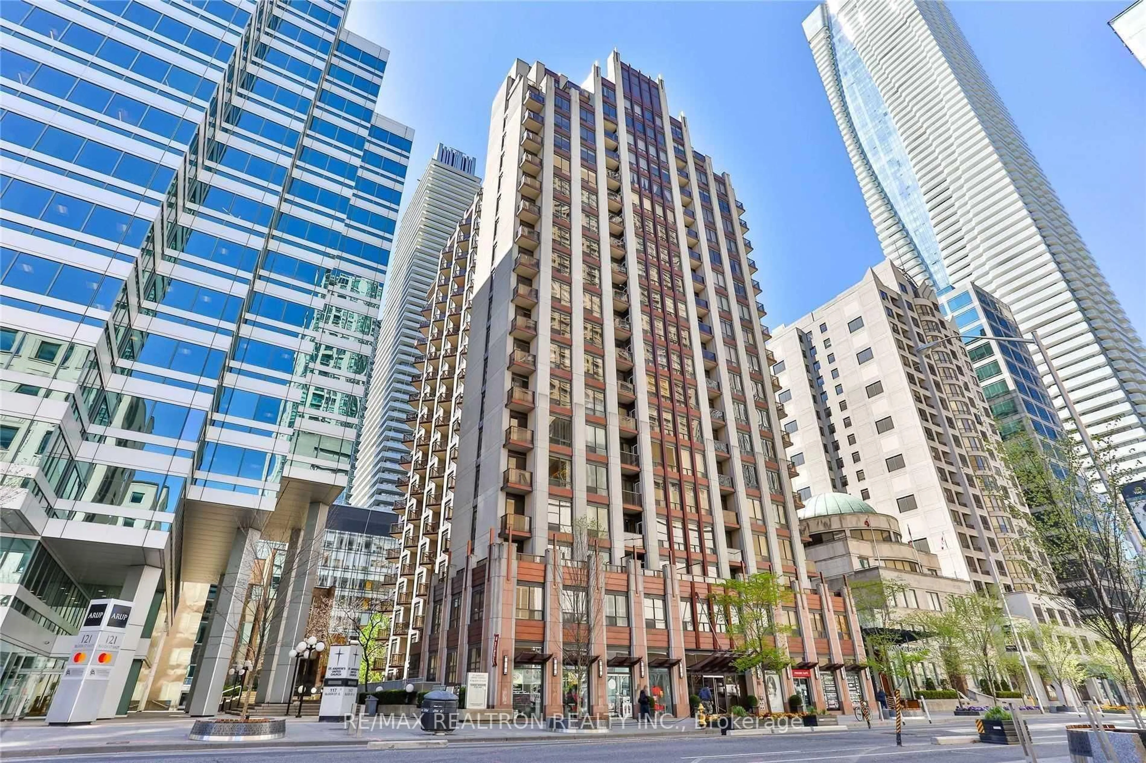 Unknown for 85 Bloor St #1808, Toronto Ontario M4W 3Y1