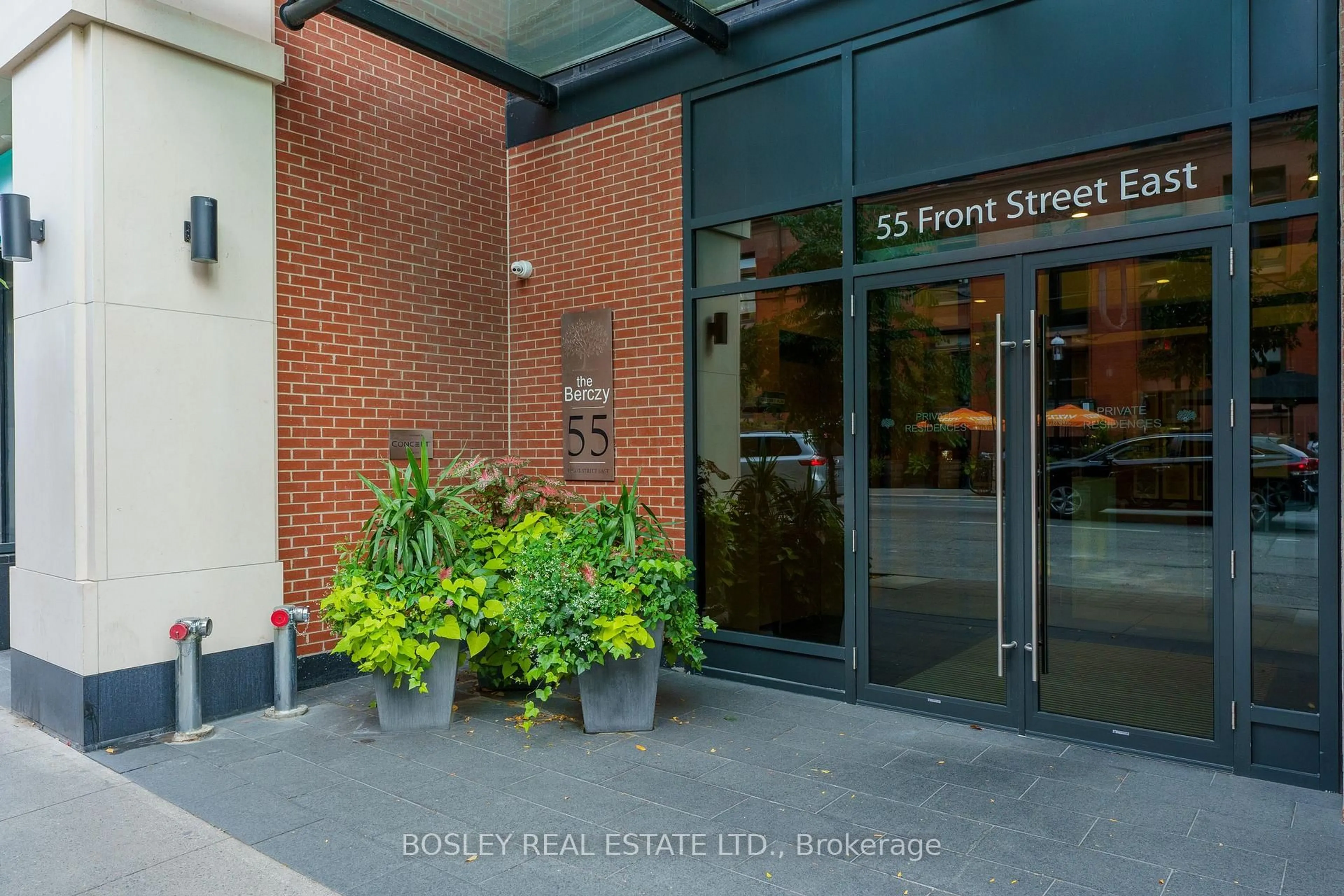 Indoor foyer for 55 Front St #PH1203, Toronto Ontario M5E 0A7