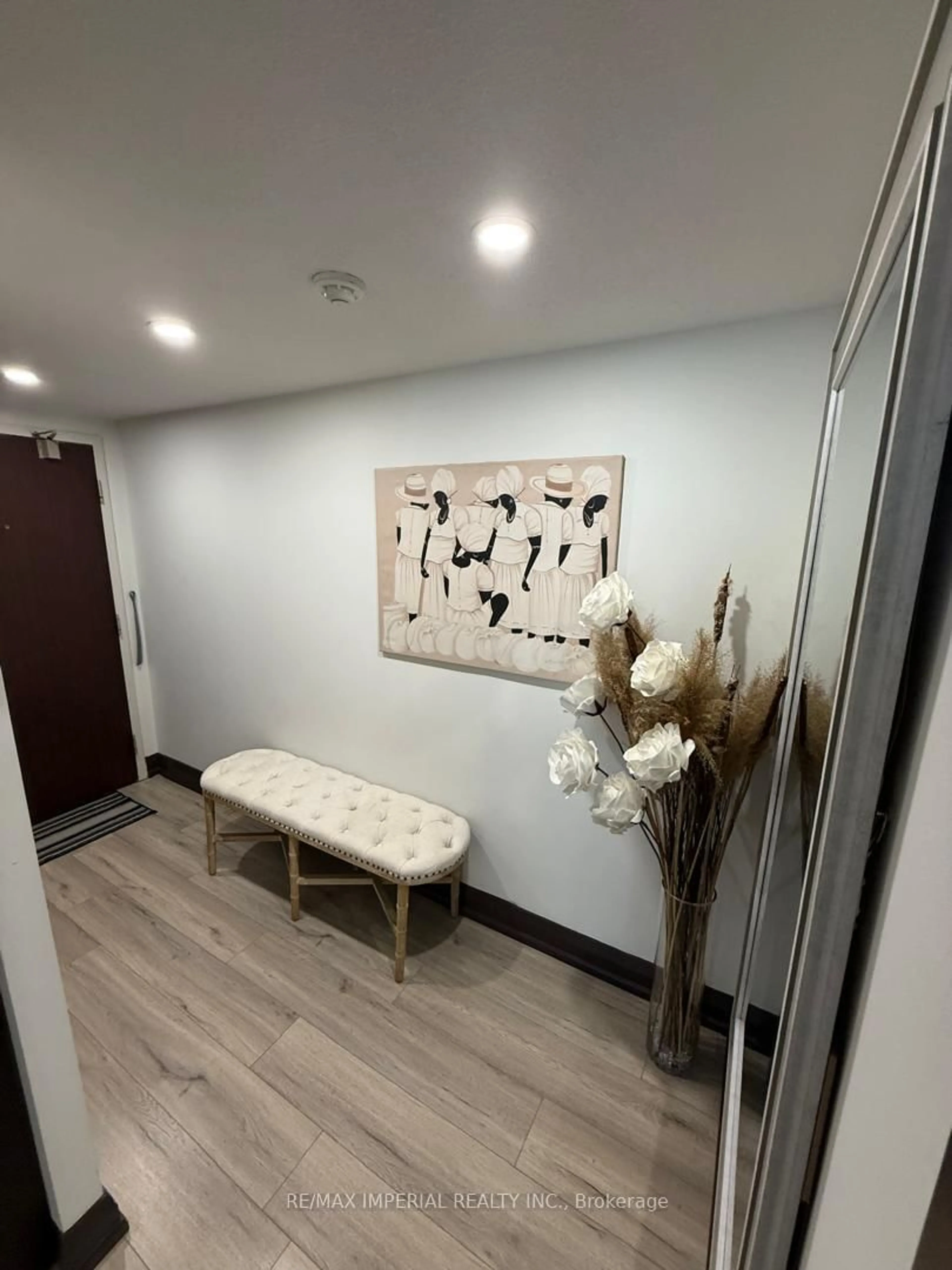 Indoor entryway for 5785 Yonge St #PH503, Toronto Ontario M2M 4J2