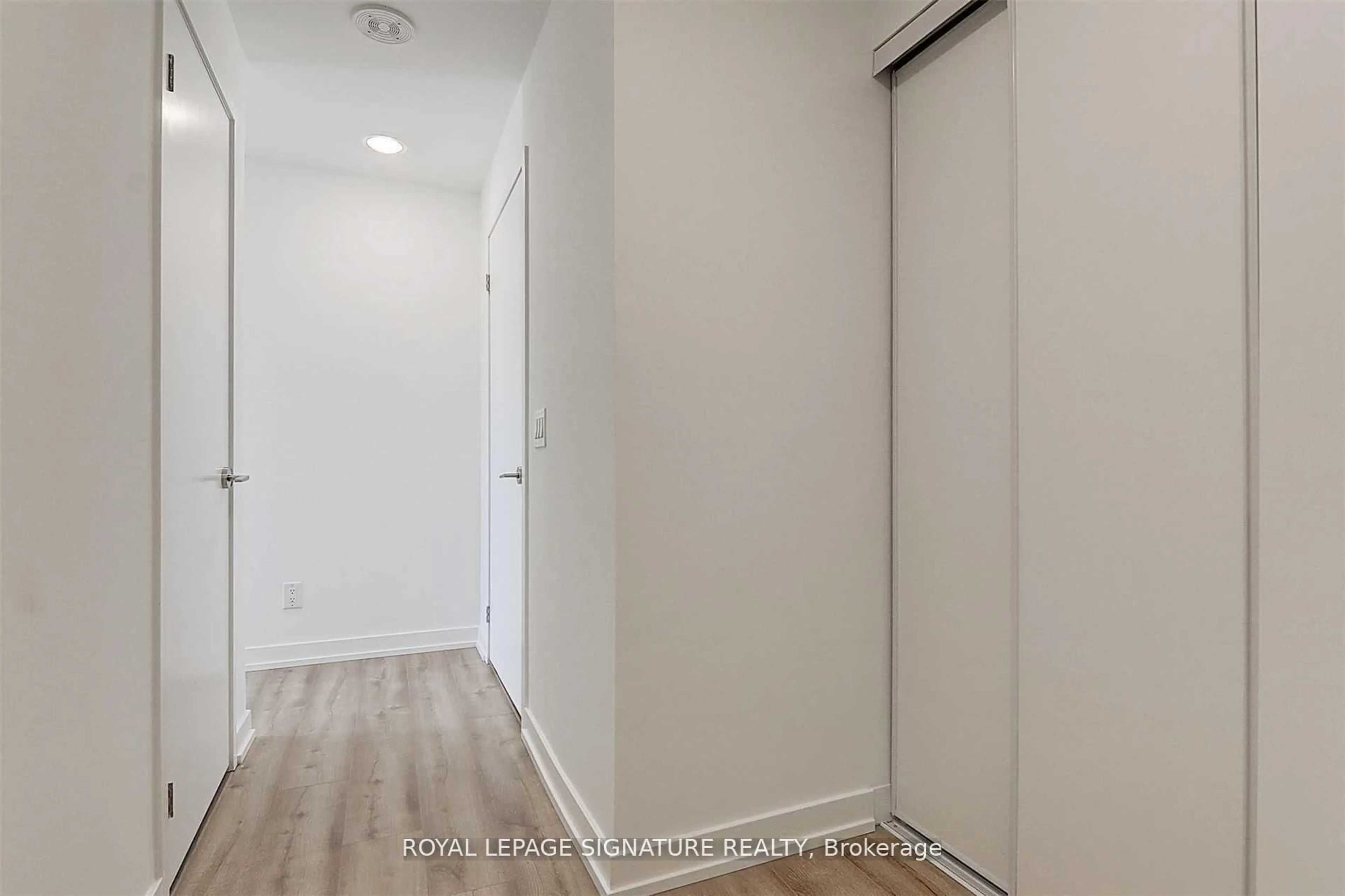 Indoor entryway for 135 East Liberty St #1005, Toronto Ontario M6K 0G7