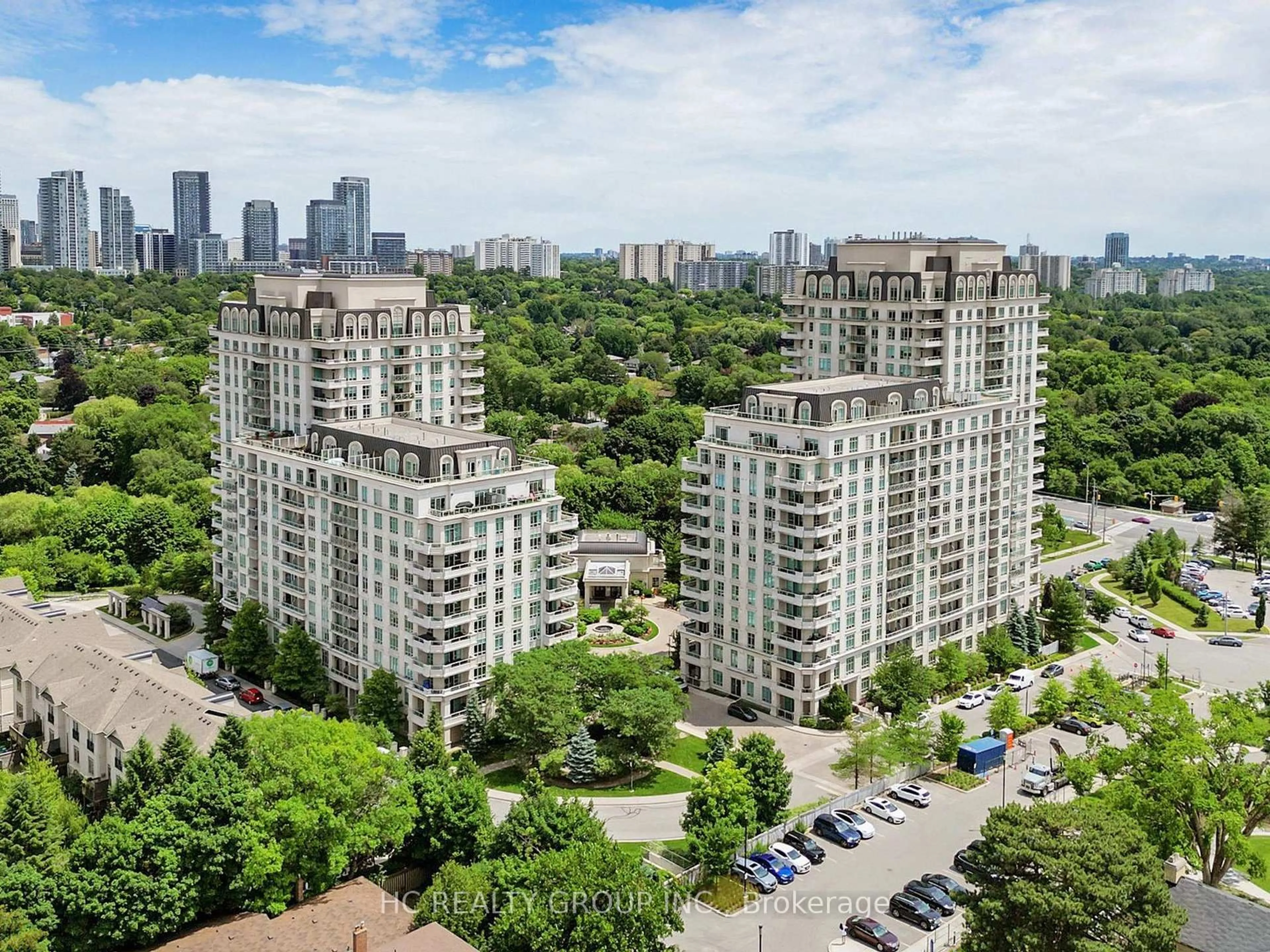 A pic from outside/outdoor area/front of a property/back of a property/a pic from drone, city buildings view from balcony for 10 Bloorview Pl #519, Toronto Ontario M2J 0B1