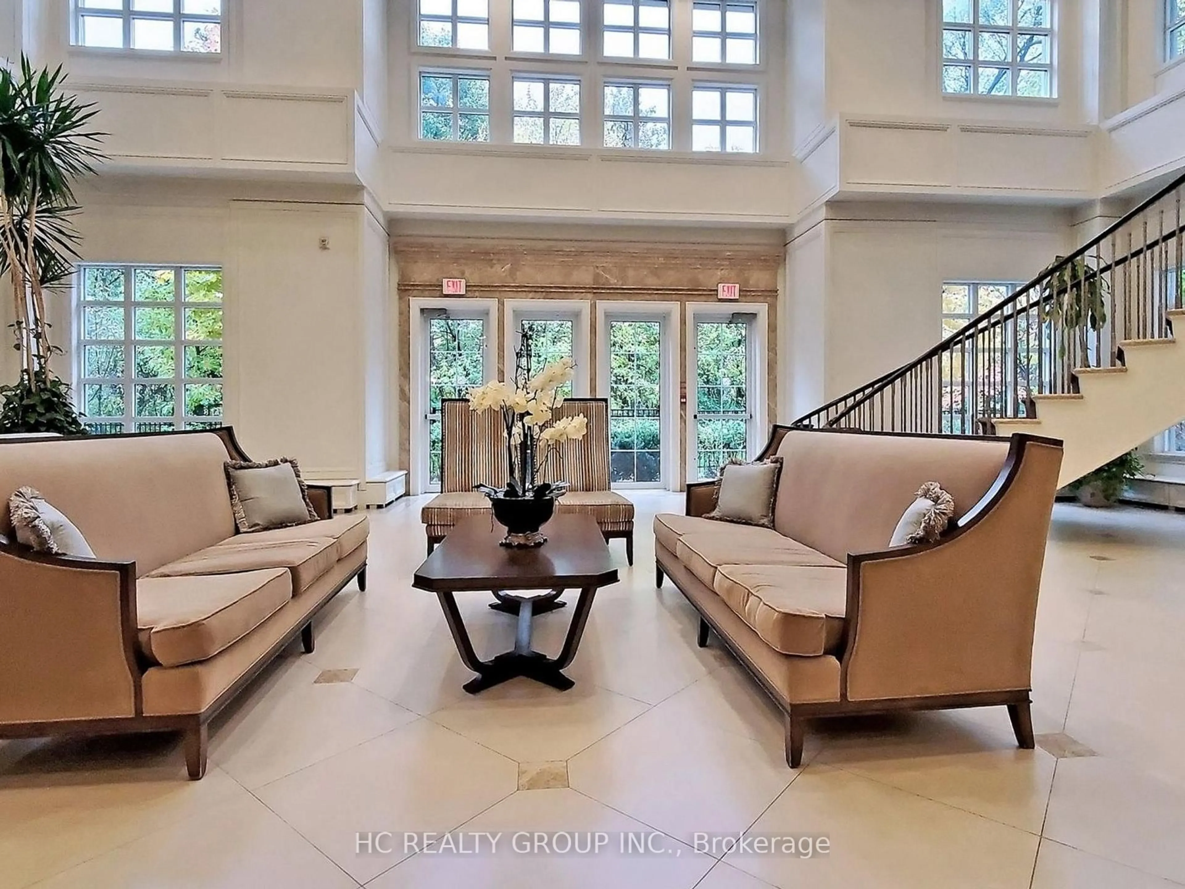 Living room with furniture, unknown for 10 Bloorview Pl #519, Toronto Ontario M2J 0B1