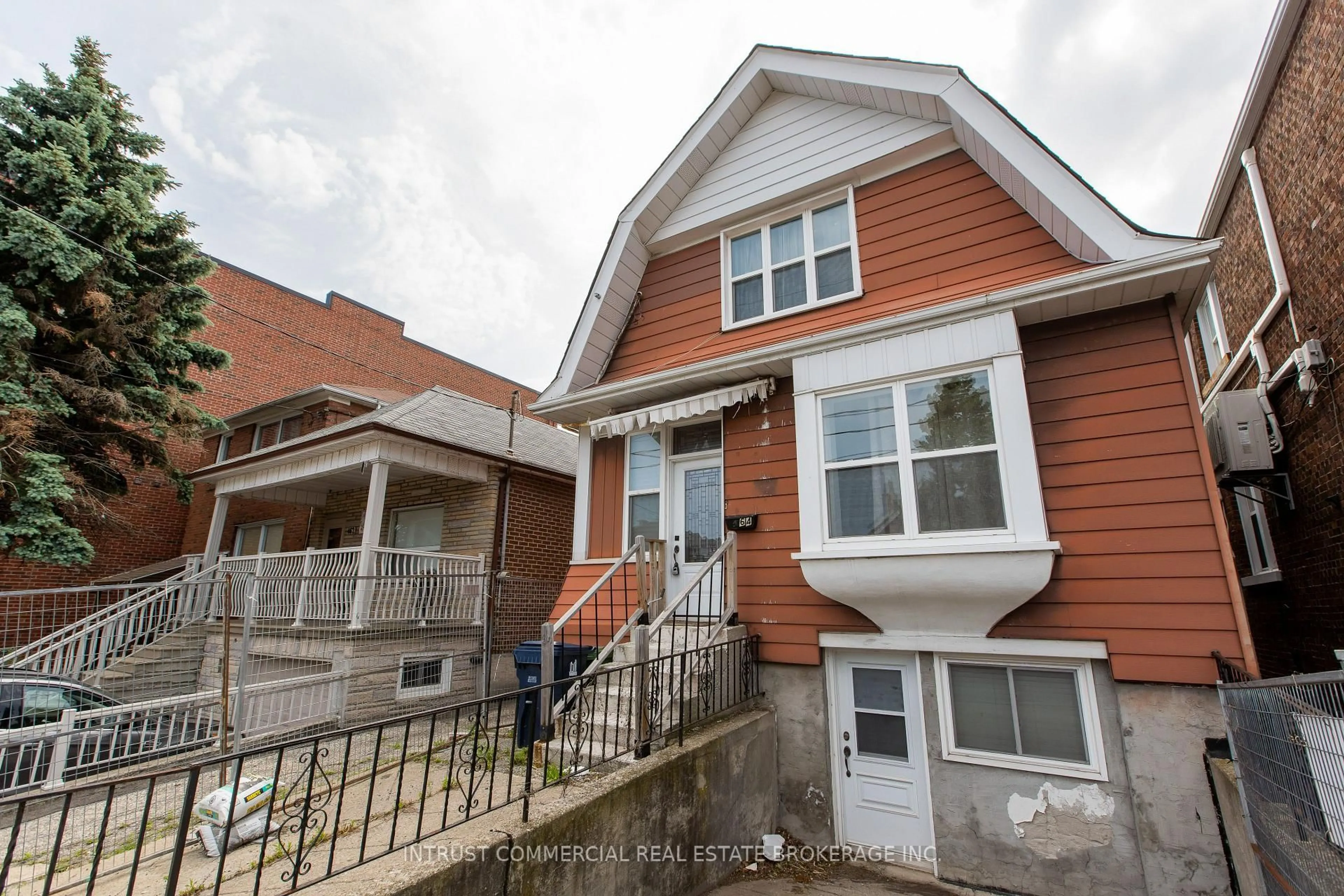 Home with brick exterior material, street for 464 Oakwood Ave, Toronto Ontario M6E 2W6