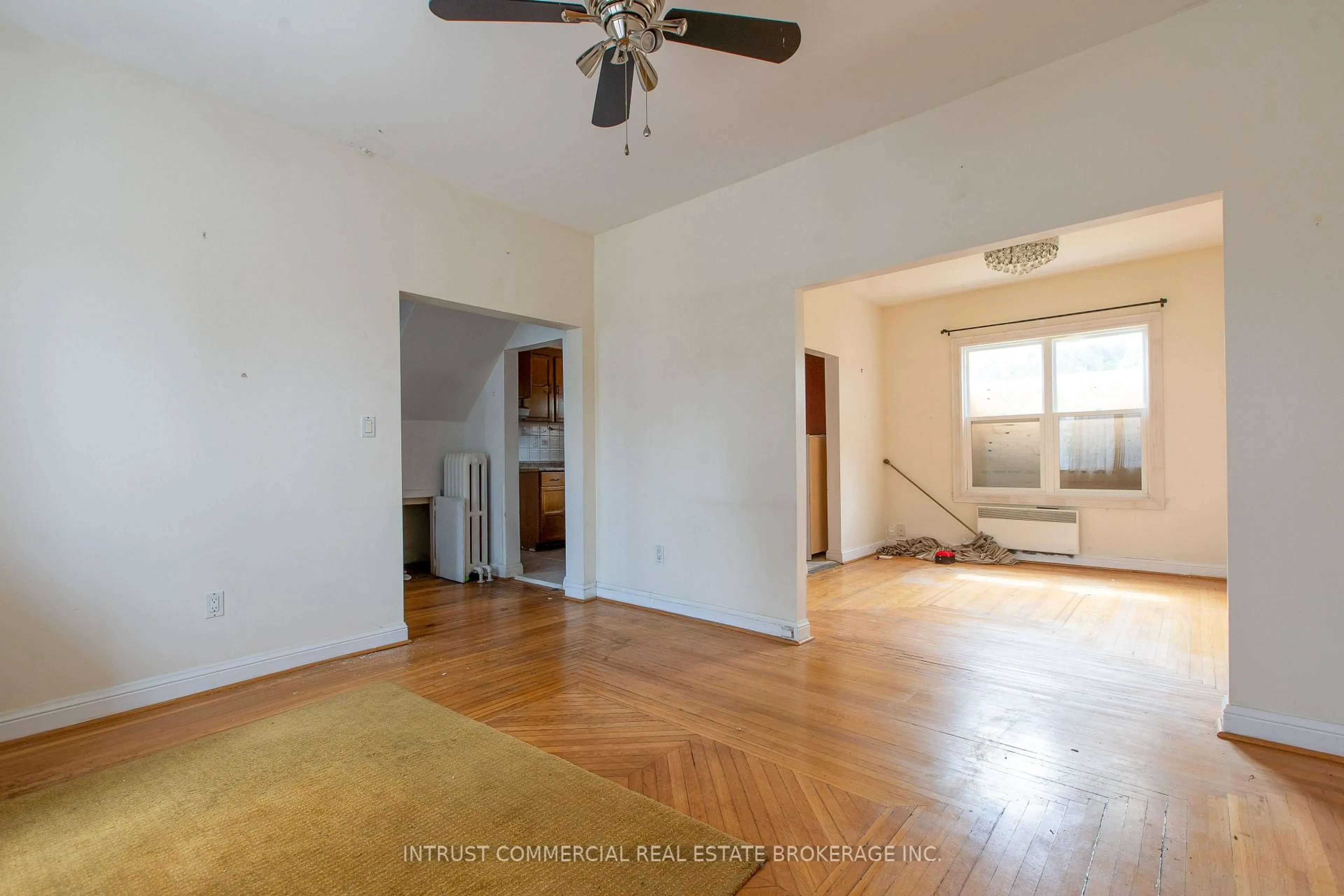 A pic of a room for 464 Oakwood Ave, Toronto Ontario M6E 2W6