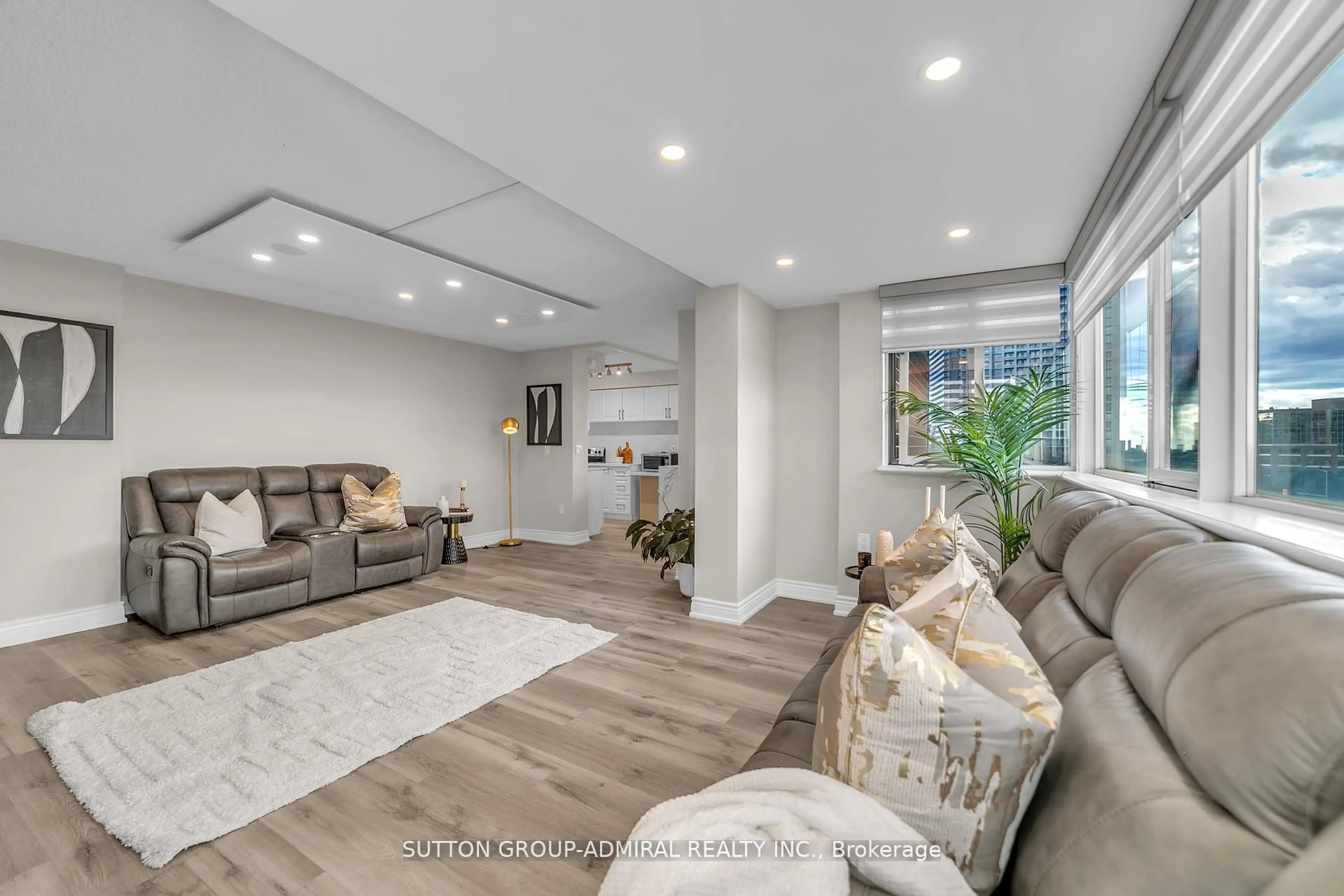 Living room with furniture, unknown for 5 Old Sheppard Ave #808, Toronto Ontario M2J 4K3