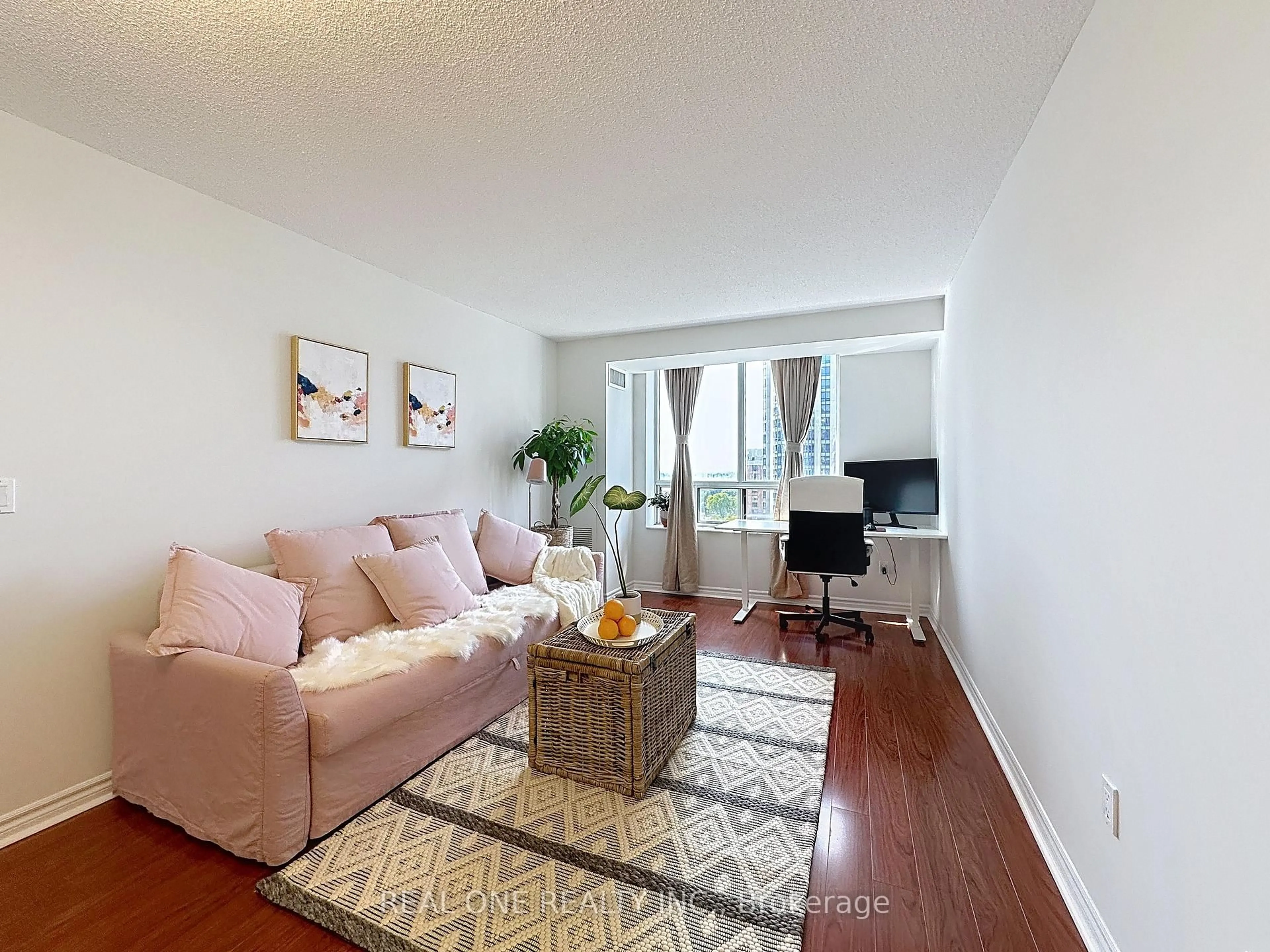 Living room with furniture, wood/laminate floor for 18 Sommerset Way #1708, Toronto Ontario M2N 6X5