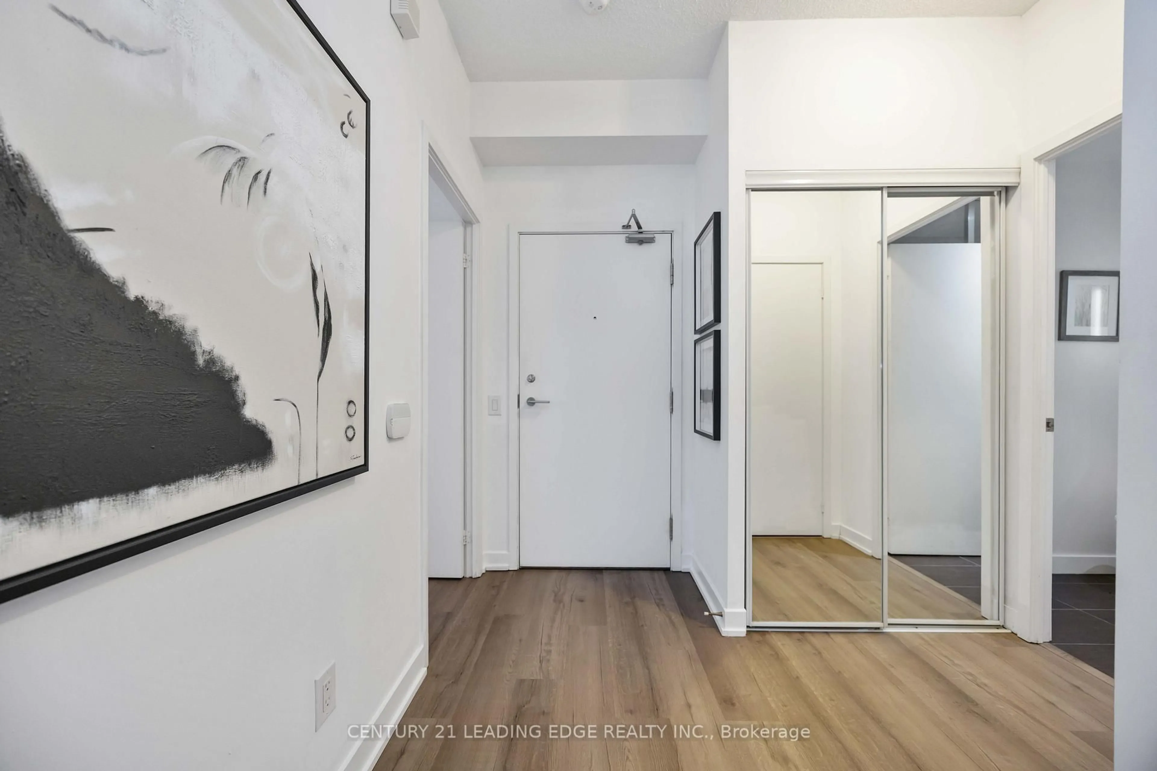 Indoor entryway for 72 Esther Shiner Blvd #1106, Toronto Ontario M2K 0C4