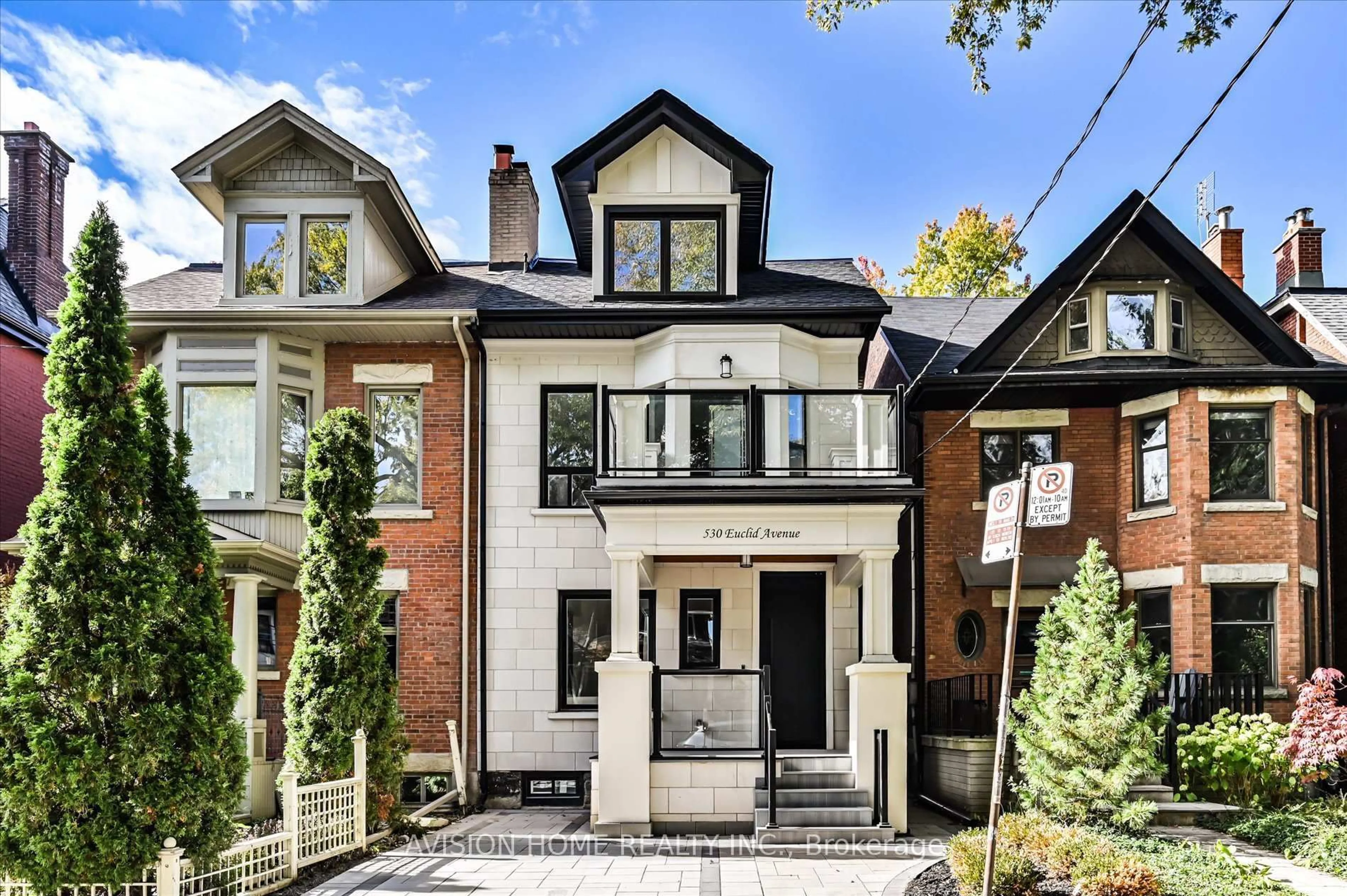 Home with brick exterior material, street for 530 Euclid Ave, Toronto Ontario M6G 2T2
