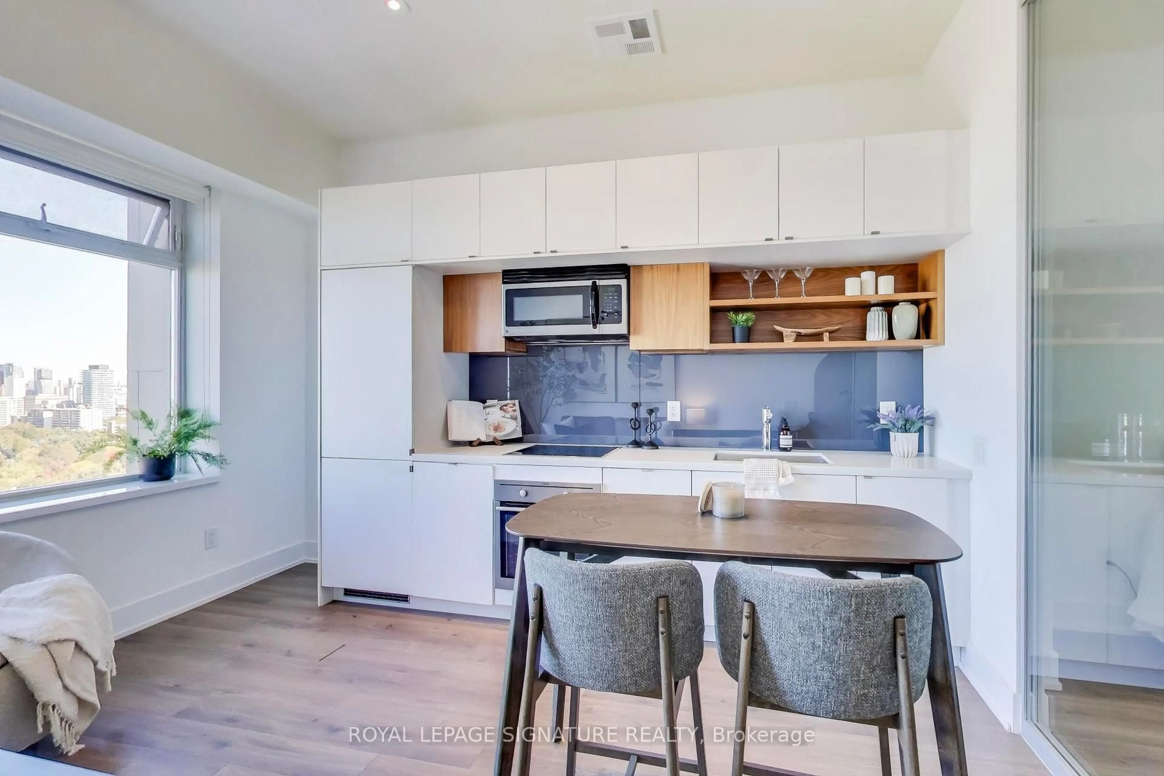 Open concept kitchen, unknown for 111 St Clair Ave #1826, Toronto Ontario M4V 1N5