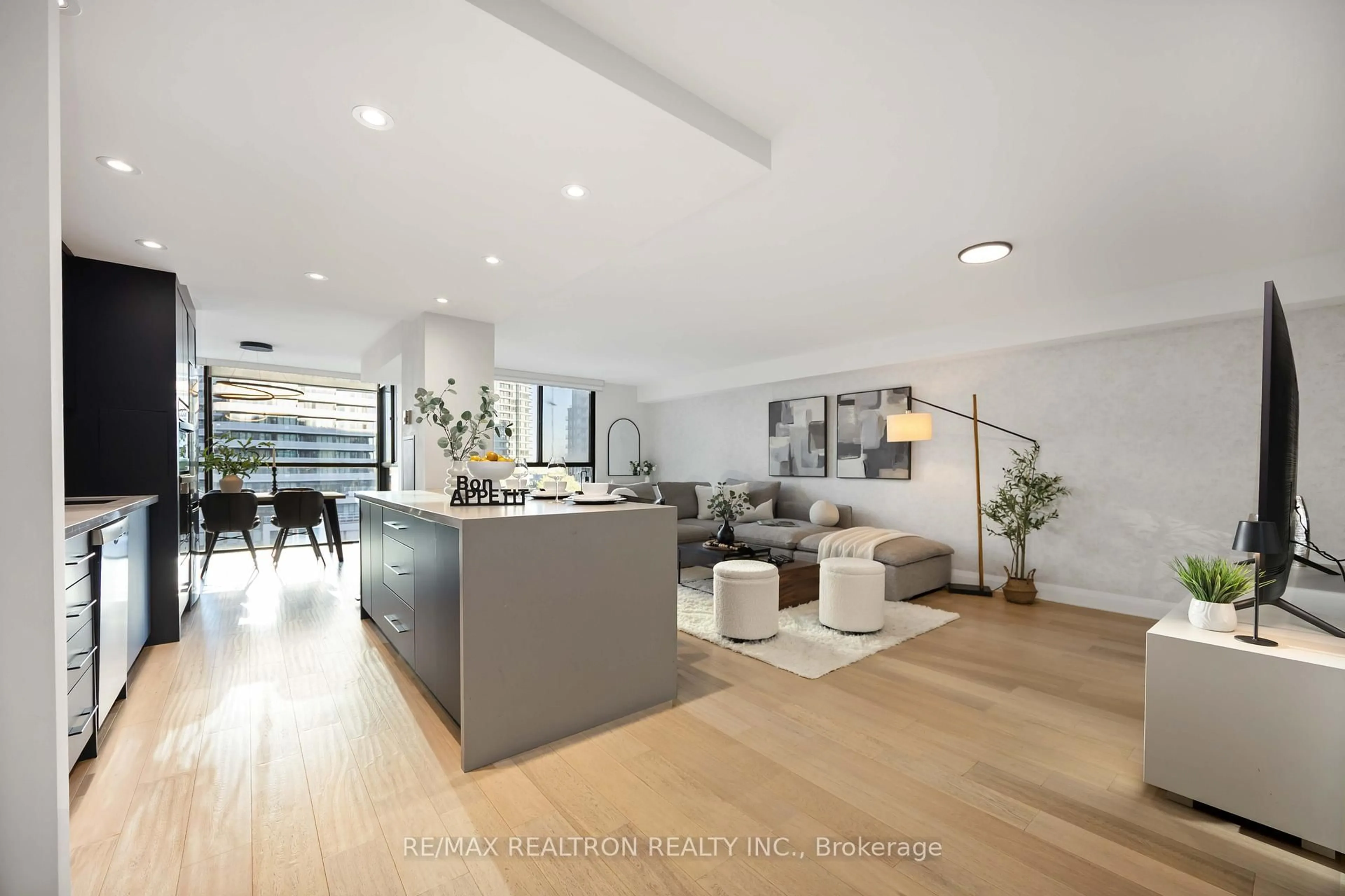 Unknown for 5460 Yonge St #605, Toronto Ontario M2N 6K7