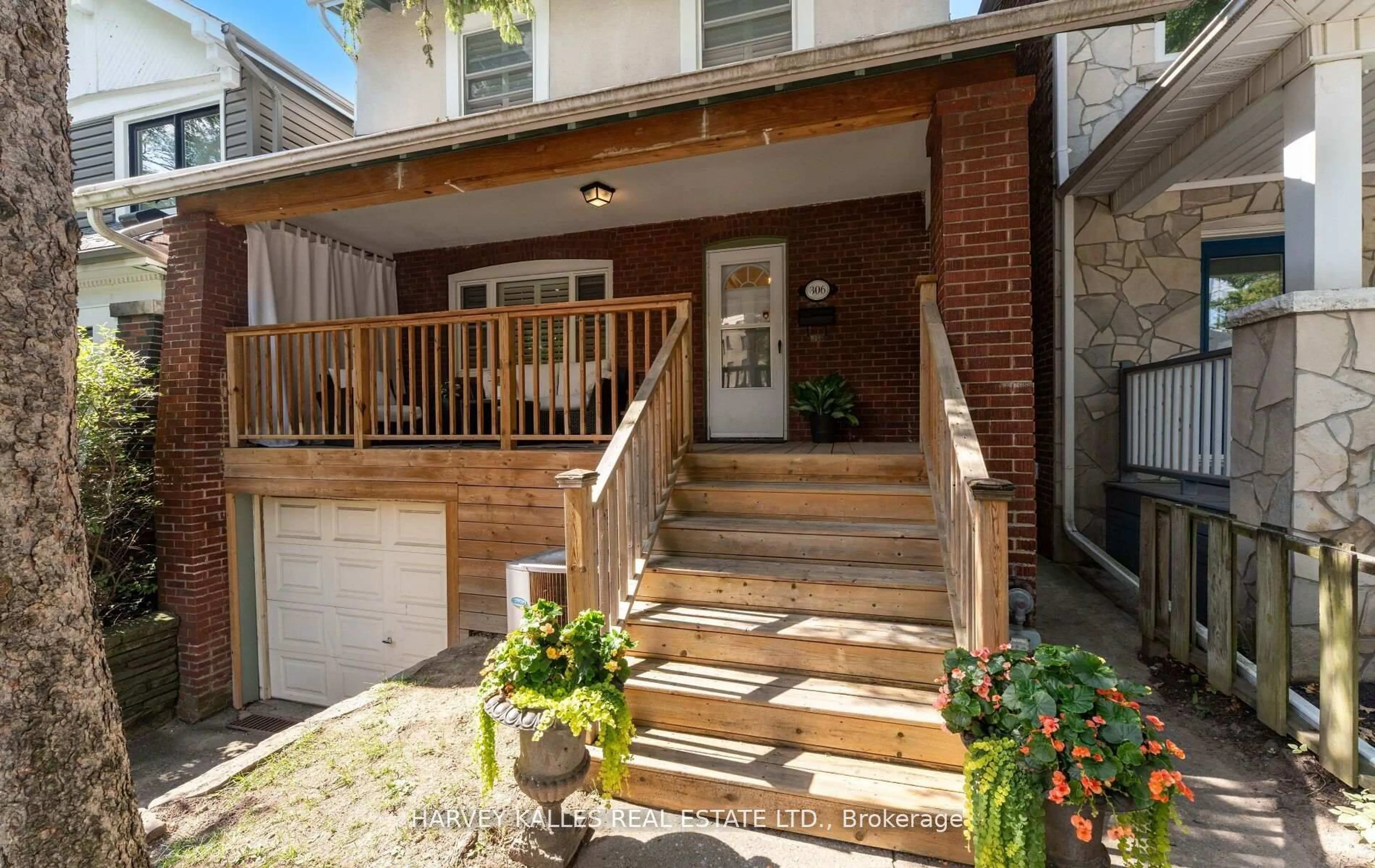 Patio, street for 306 Wychwood Ave, Toronto Ontario M6C 2T8