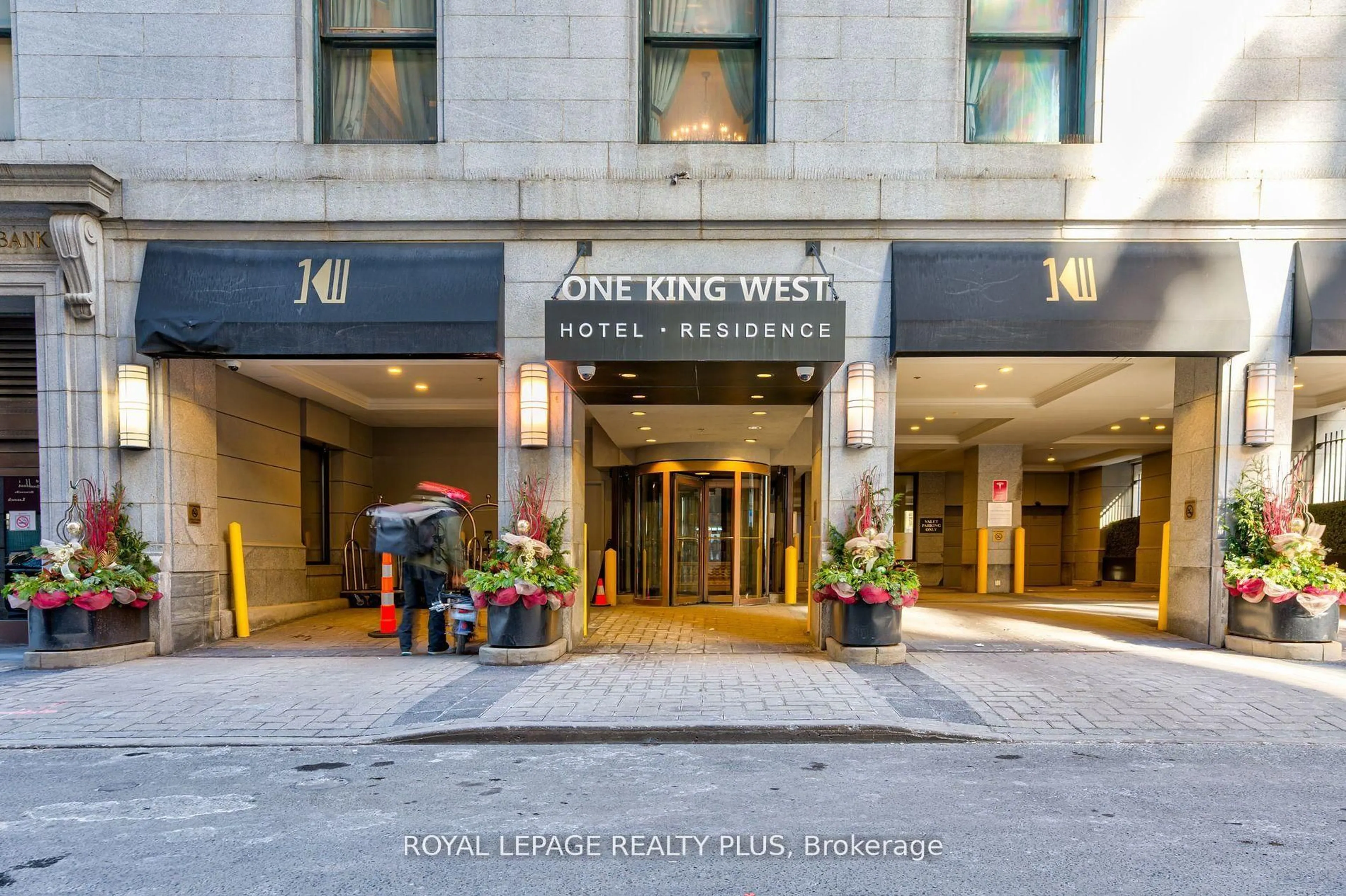 Lobby for 1 King St #1706, Toronto Ontario M5H 1A1