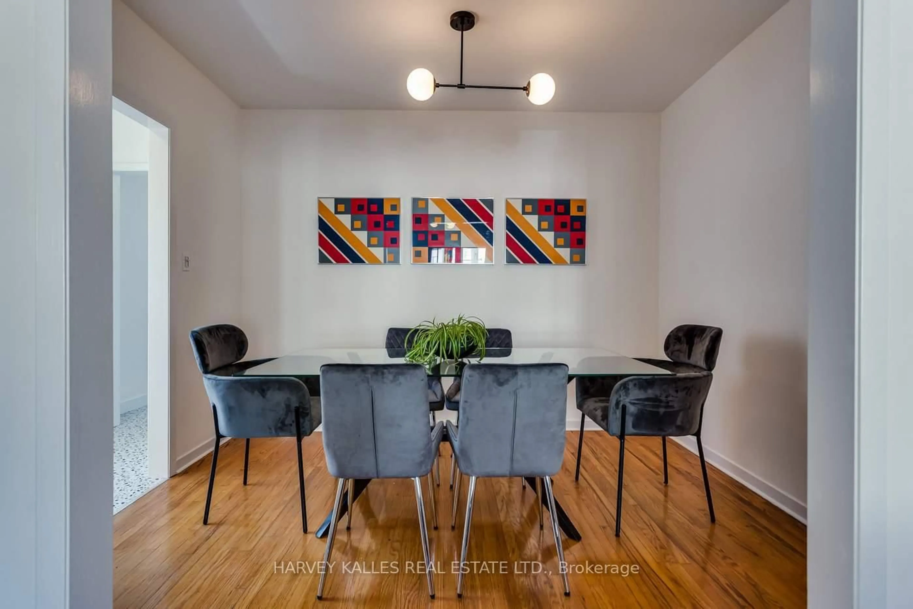 Dining room, unknown for 7 Mulberry Cres, Toronto Ontario M6C 1N4