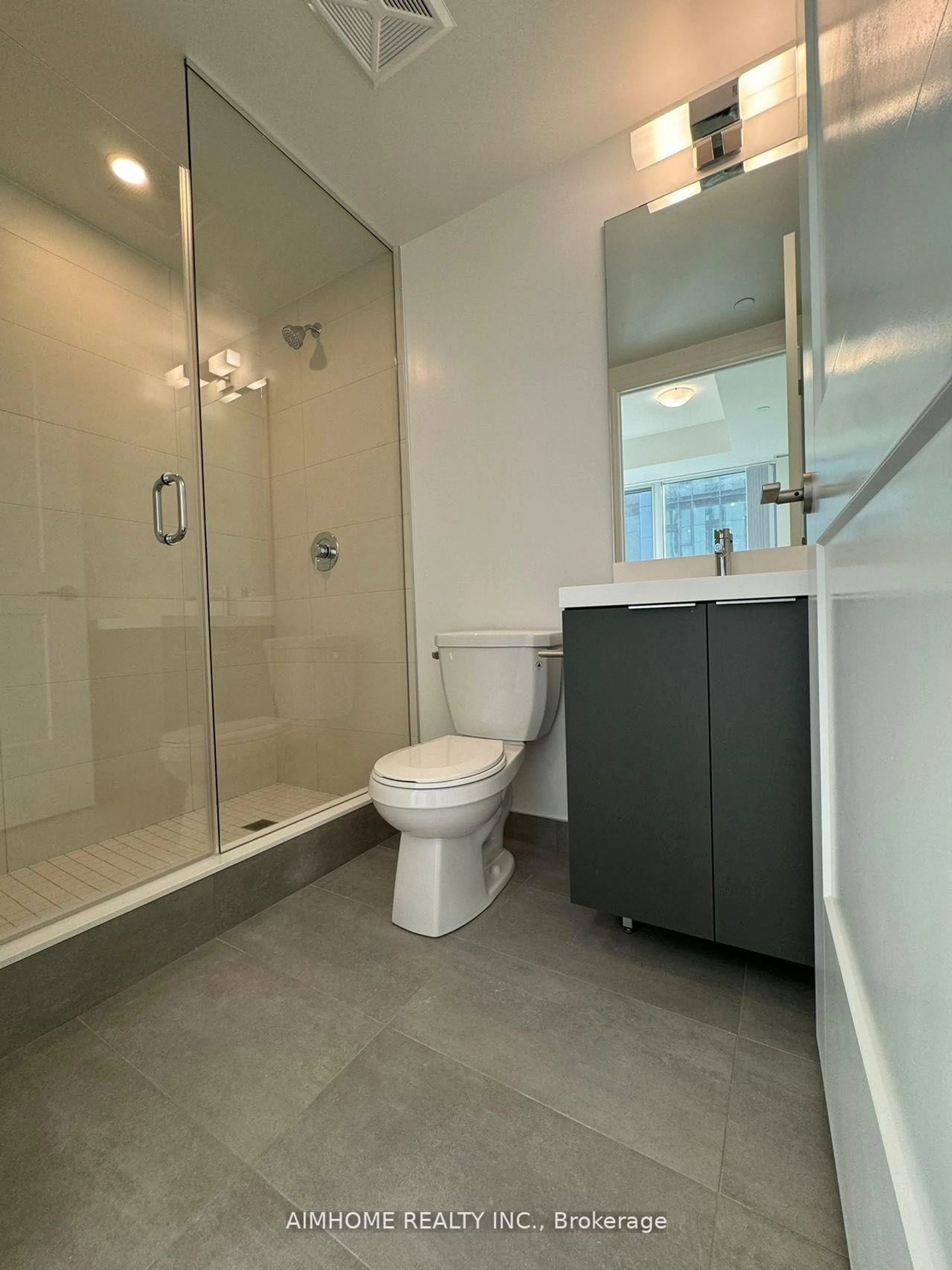 Unknown for 8 Widmer St #2903, Toronto Ontario M5V 2E7