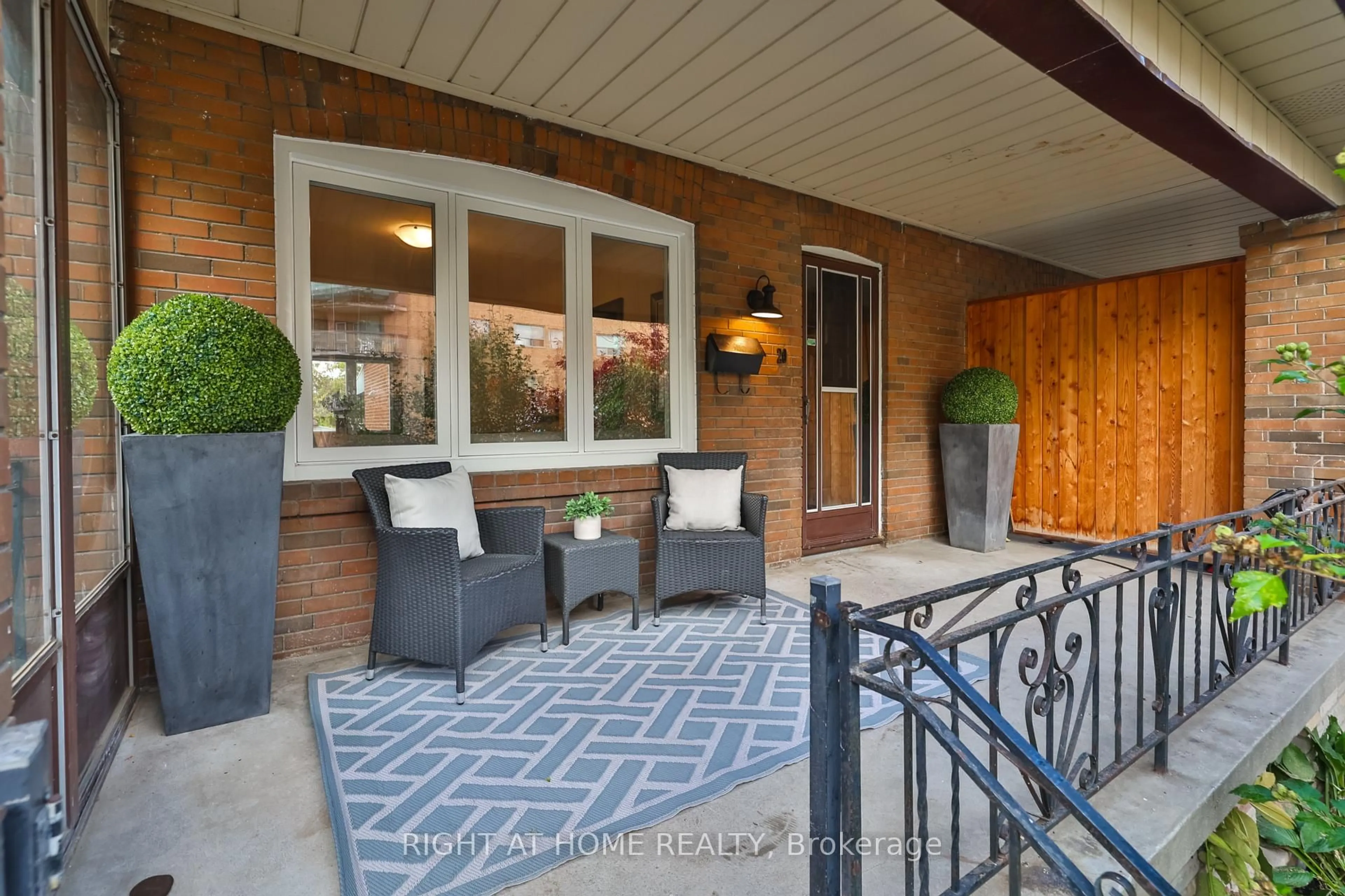 Unknown for 20 Winona Dr, Toronto Ontario M6G 3S6