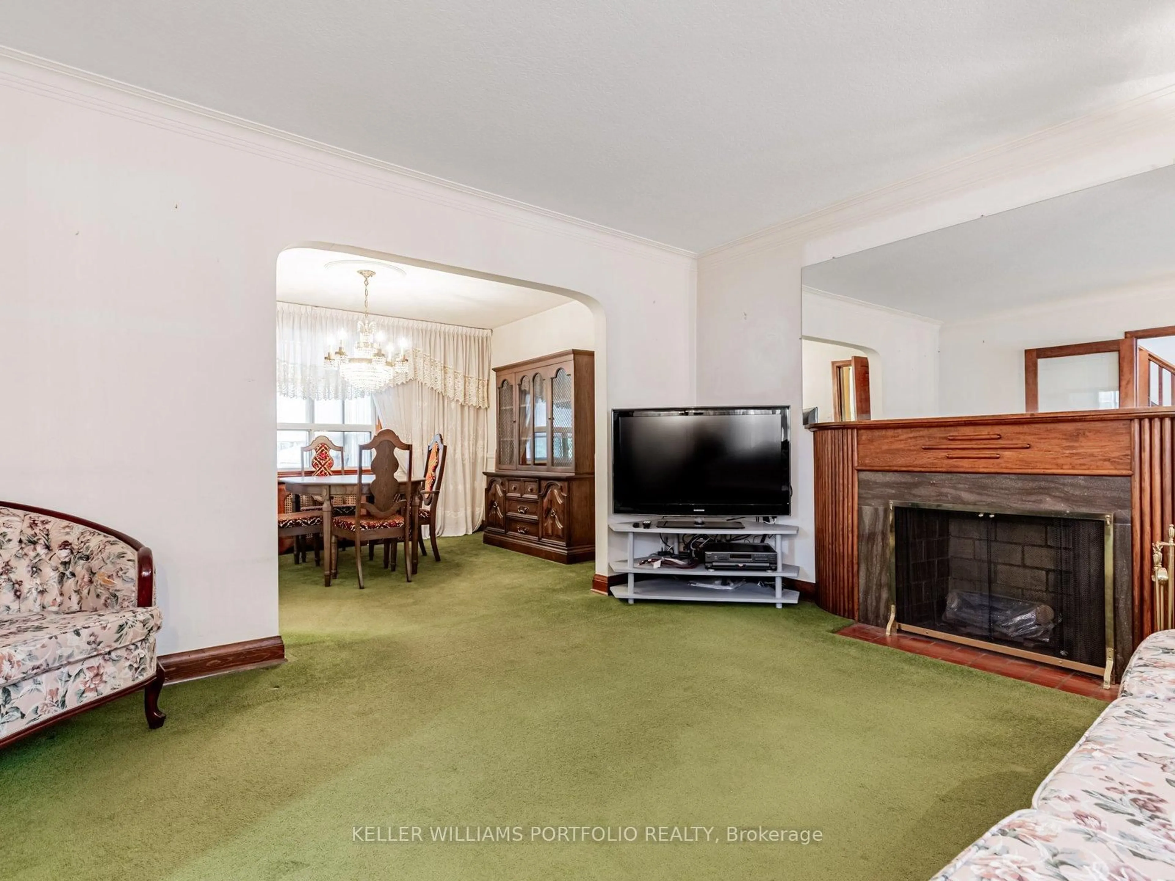 Living room with furniture, unknown for 51 Glenavy Ave, Toronto Ontario M4P 2T9