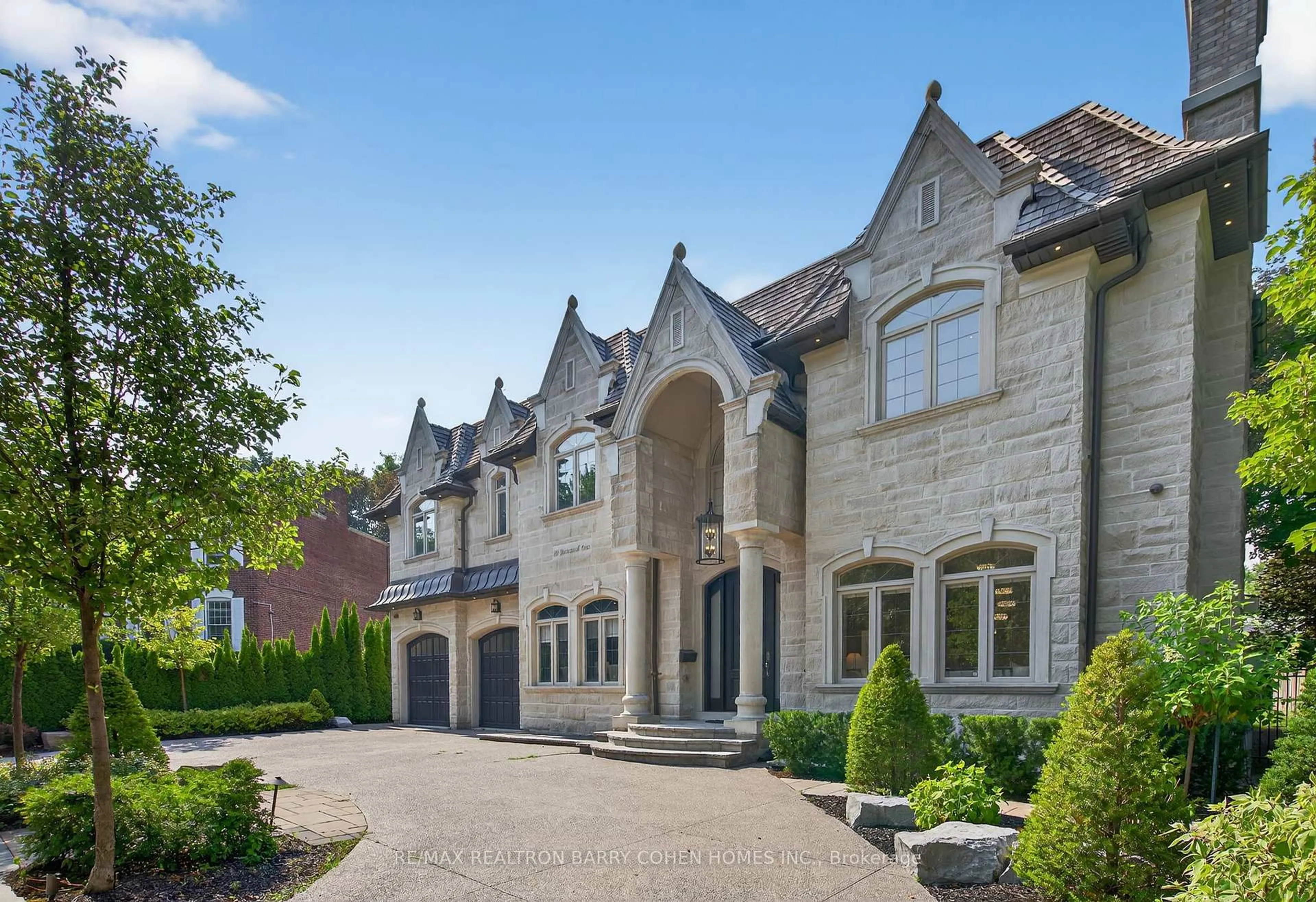 Home with brick exterior material, street for 29 Junewood Cres, Toronto Ontario M2L 2C3