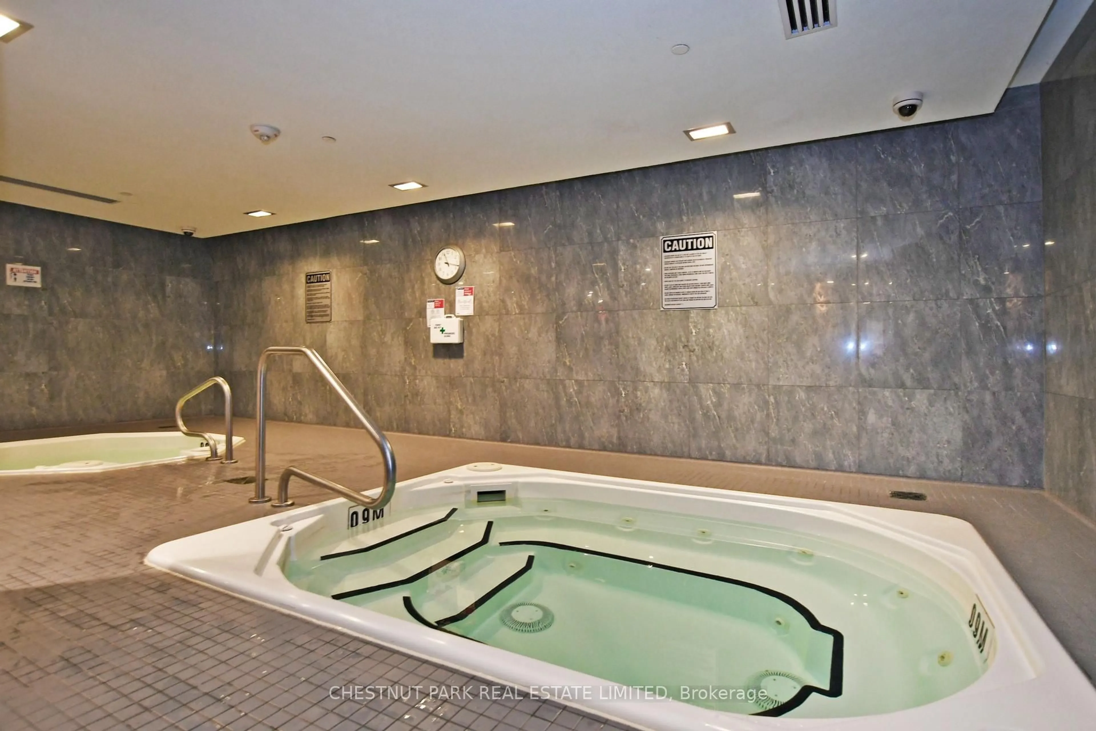 Pool for 120 Harrison Garden Blvd #1801, Toronto Ontario M2N 0C2