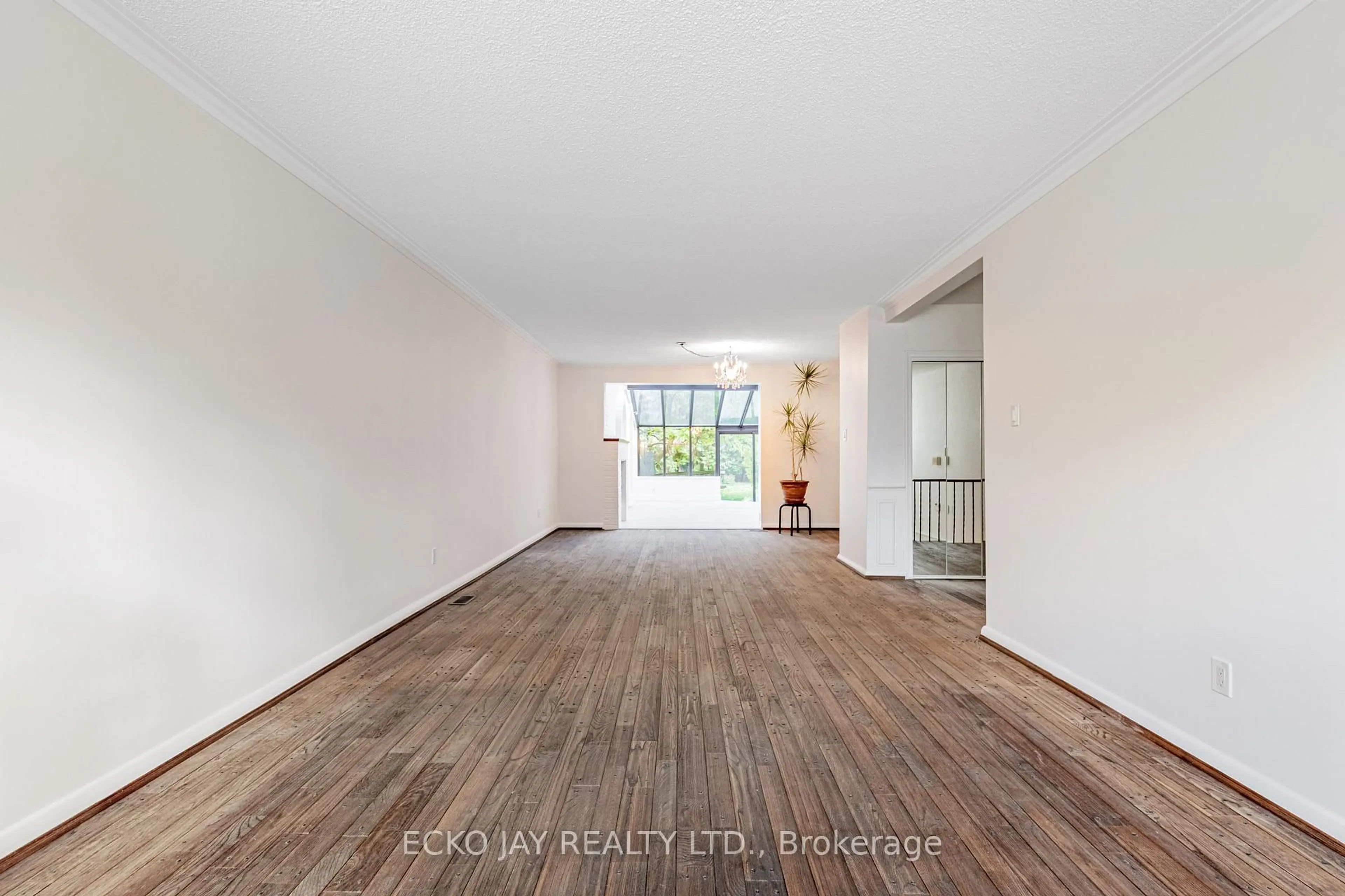 A pic of a room for 79 Larkfield Dr, Toronto Ontario M3B 2H5