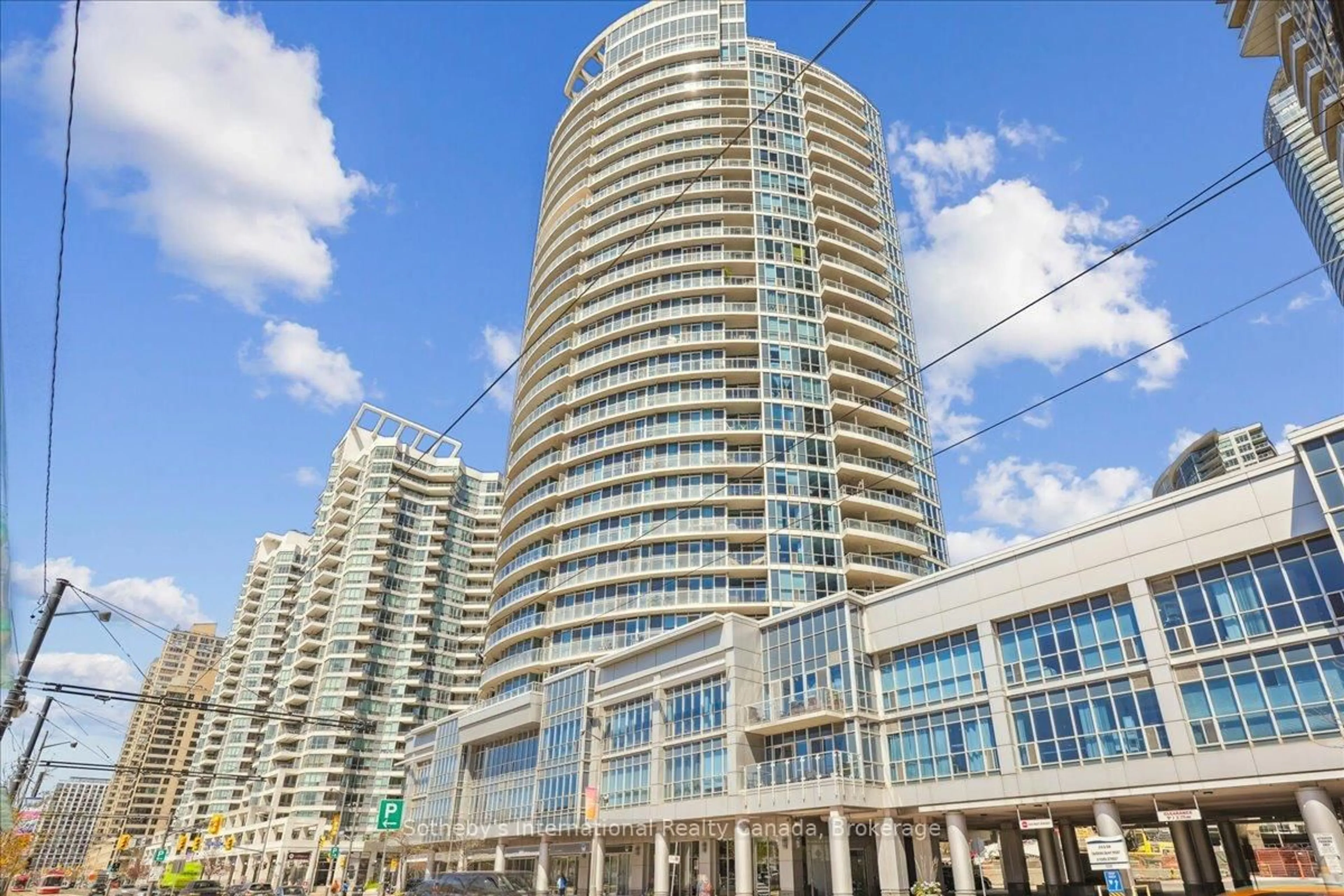 Unknown for 218 Queens Quay #1804, Toronto Ontario M5J 2Y6