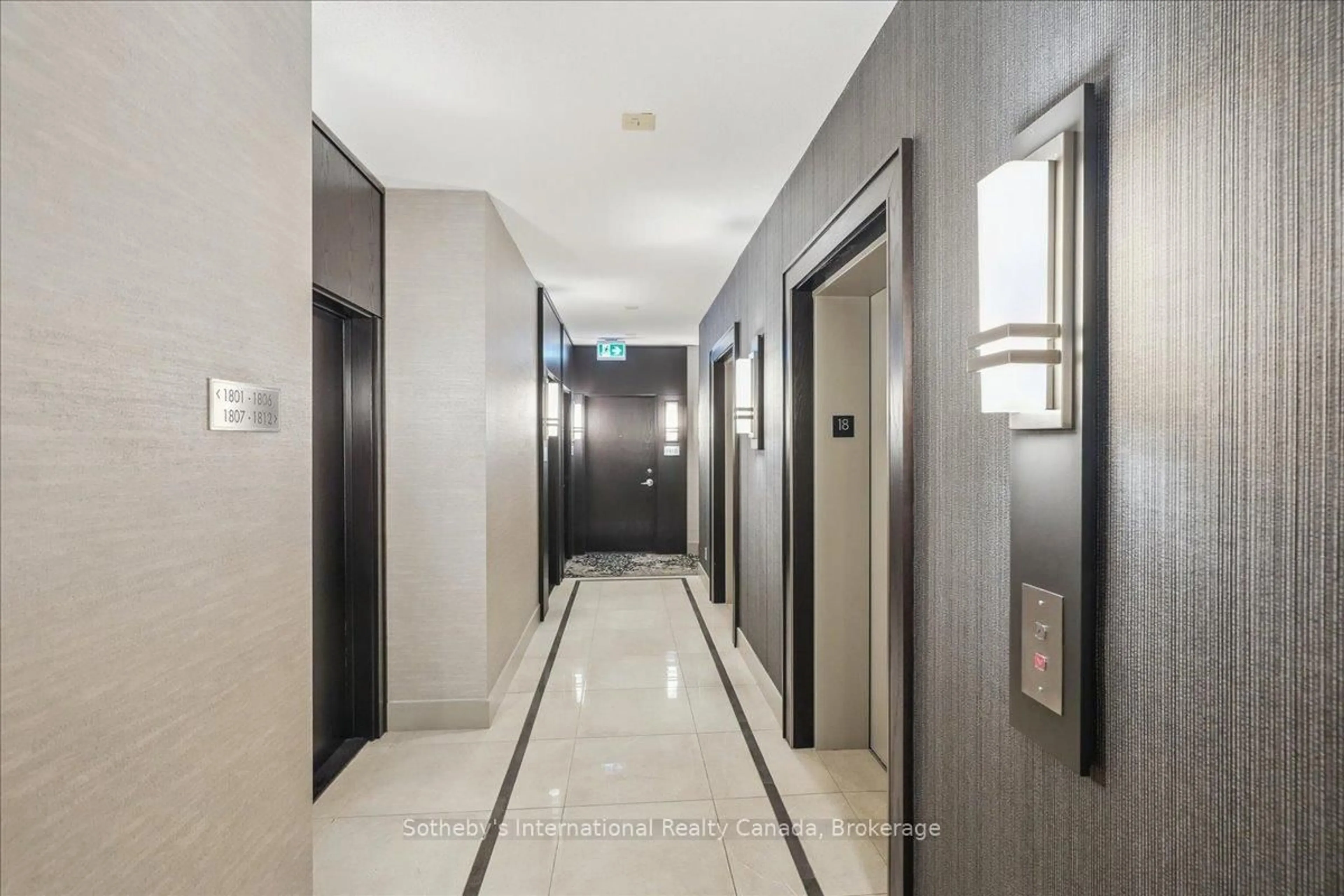 Indoor foyer for 218 Queens Quay #1804, Toronto Ontario M5J 2Y6