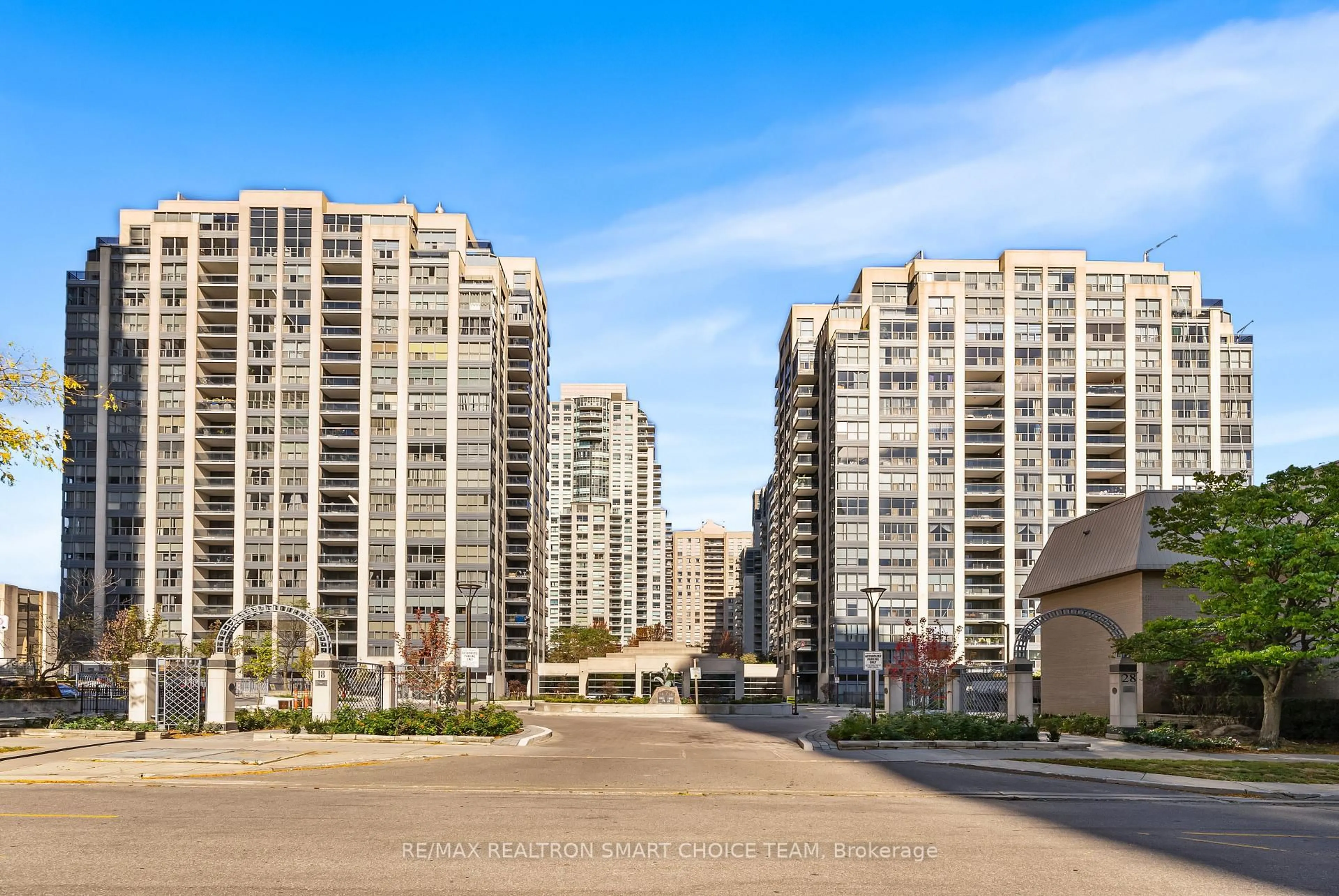 Patio, unknown for 28 Hollywood Ave #1211, Toronto Ontario M2N 6S4