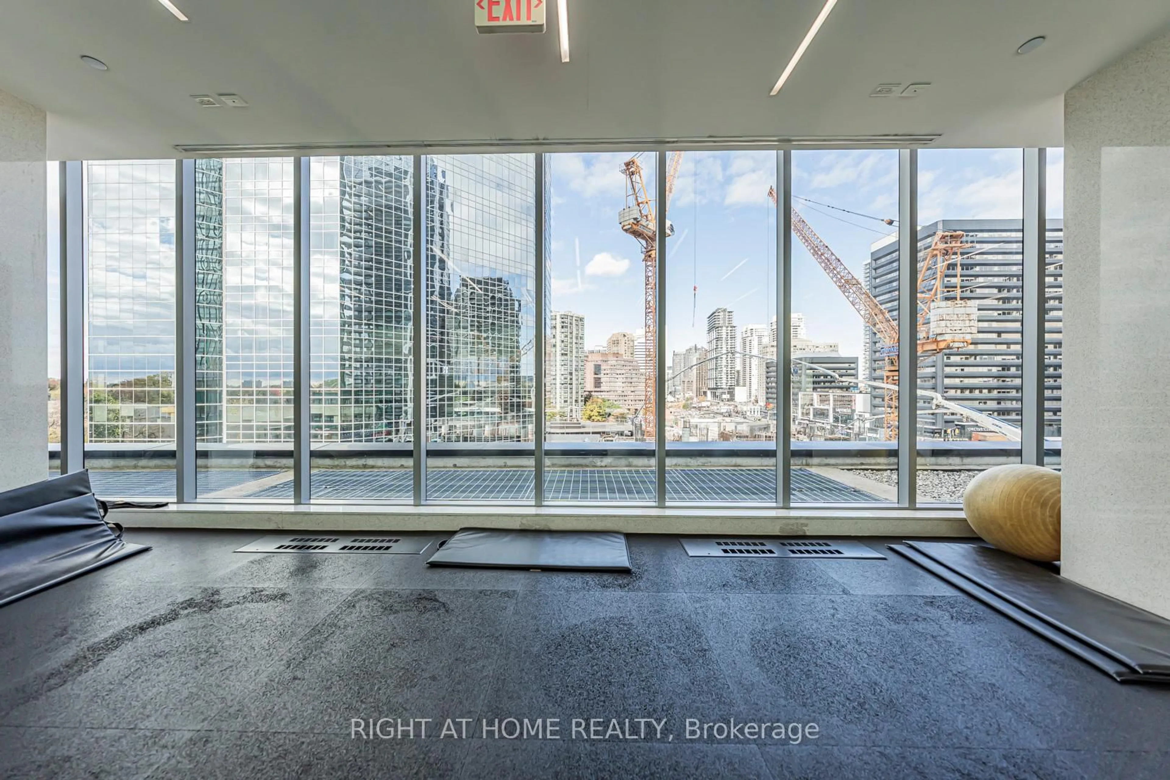 Unknown for 9 Bogert Ave #3101, Toronto Ontario M2N 0H3