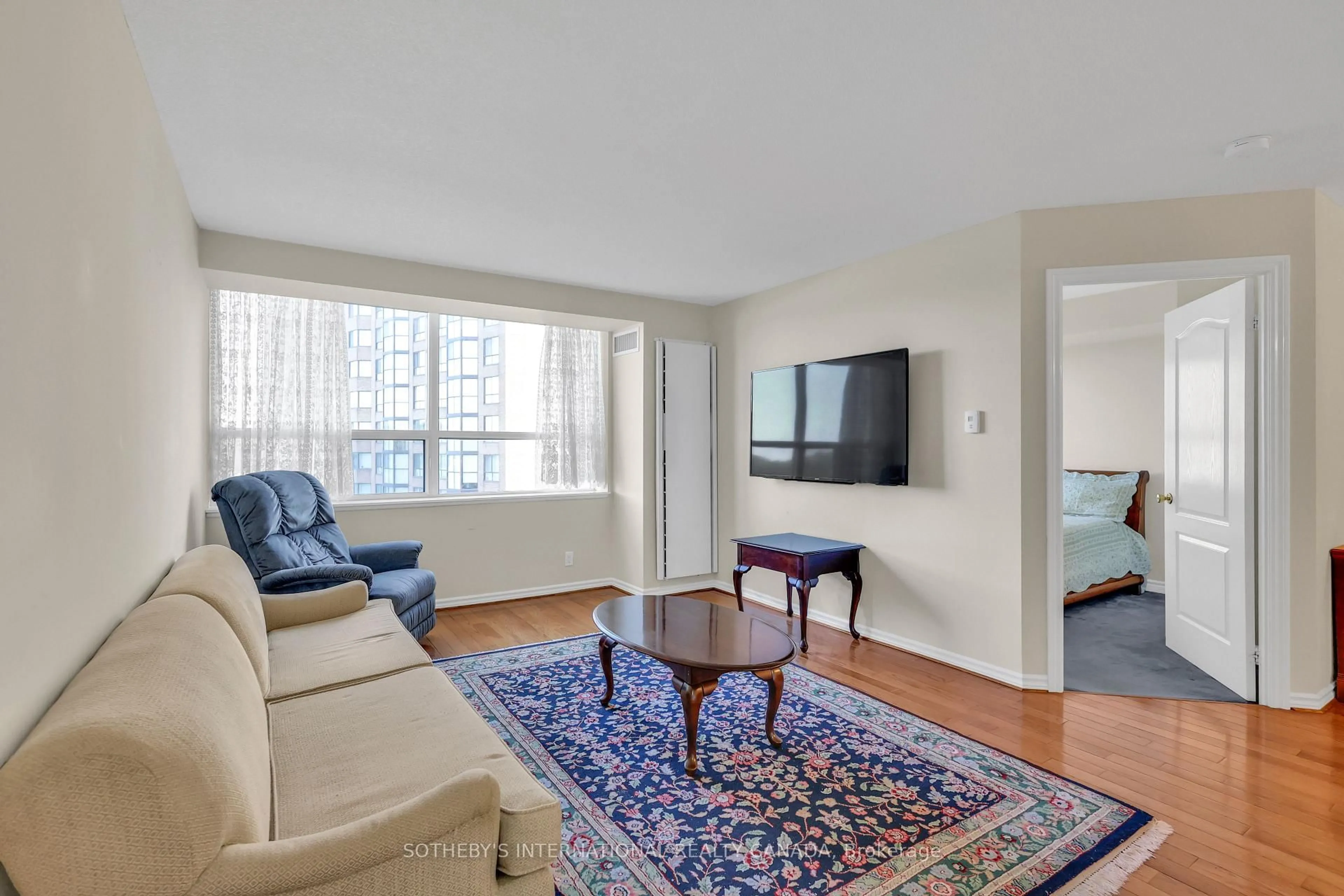 Living room with furniture, carpet floor for 265 Ridley Blvd #610, Toronto Ontario M5M 4N8