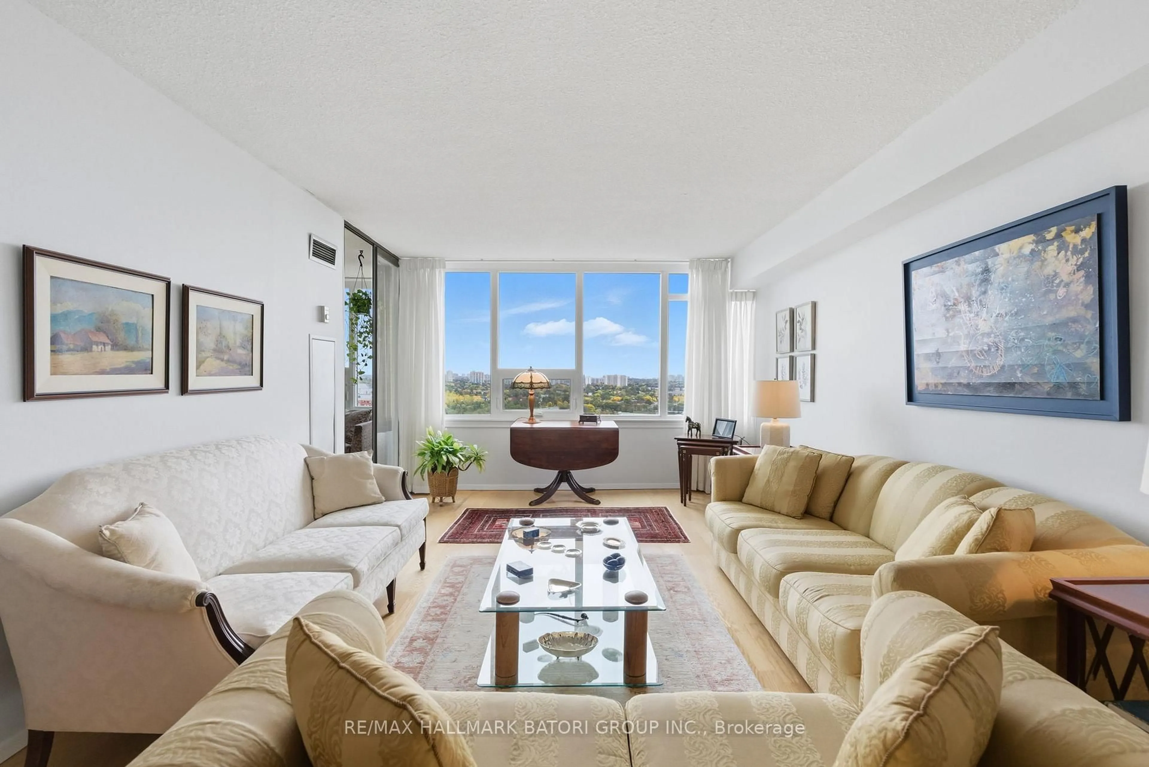 Living room with furniture, unknown for 55 Skymark Dr #1901, Toronto Ontario M2H 3N4