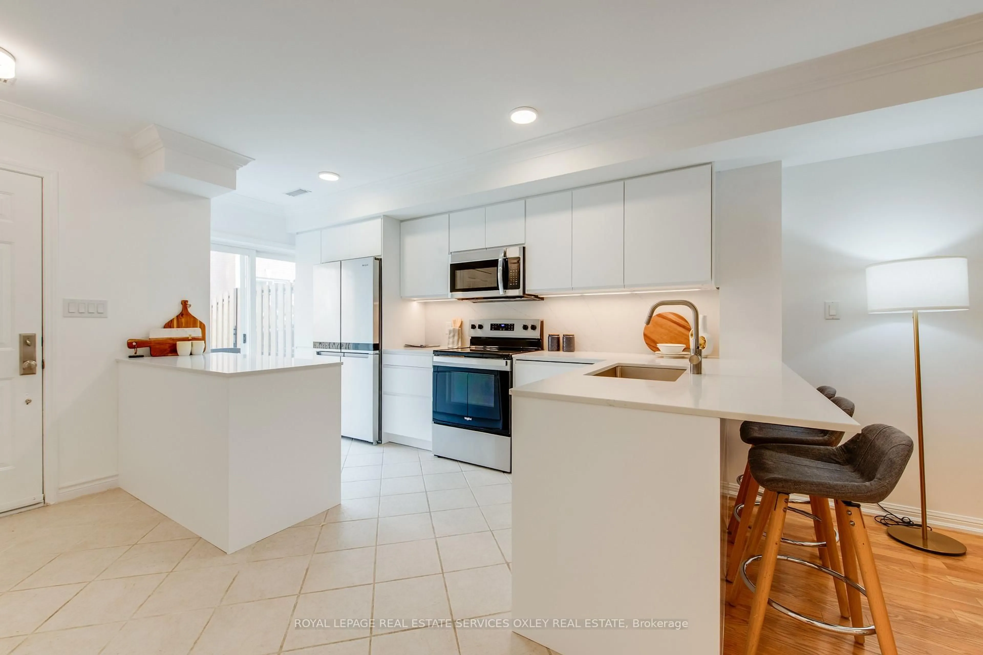 Open concept kitchen, ceramic/tile floor for 151 Merton St #15, Toronto Ontario M4S 1A7