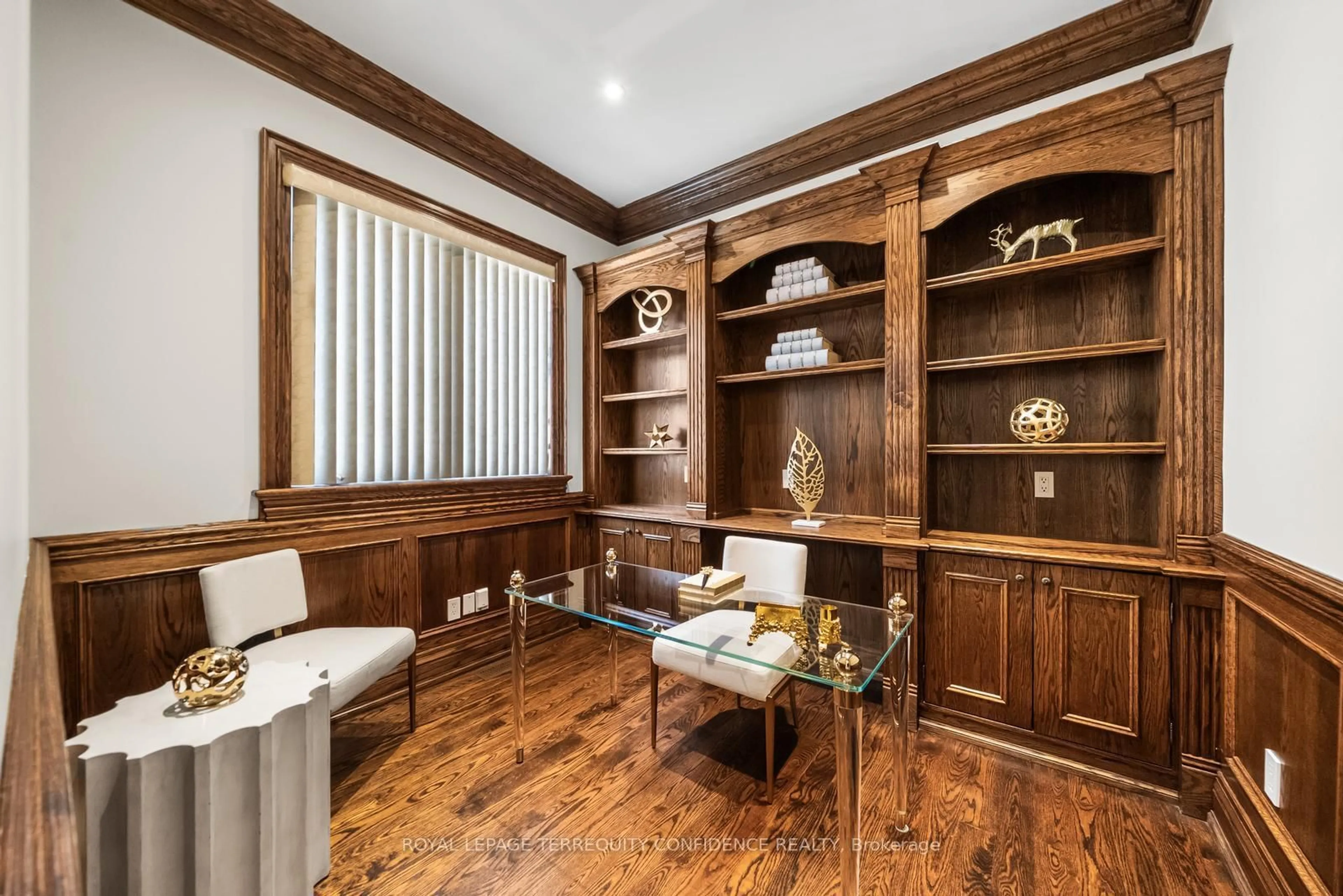 Unknown for 255 Dunview Ave, Toronto Ontario M2N 4J3