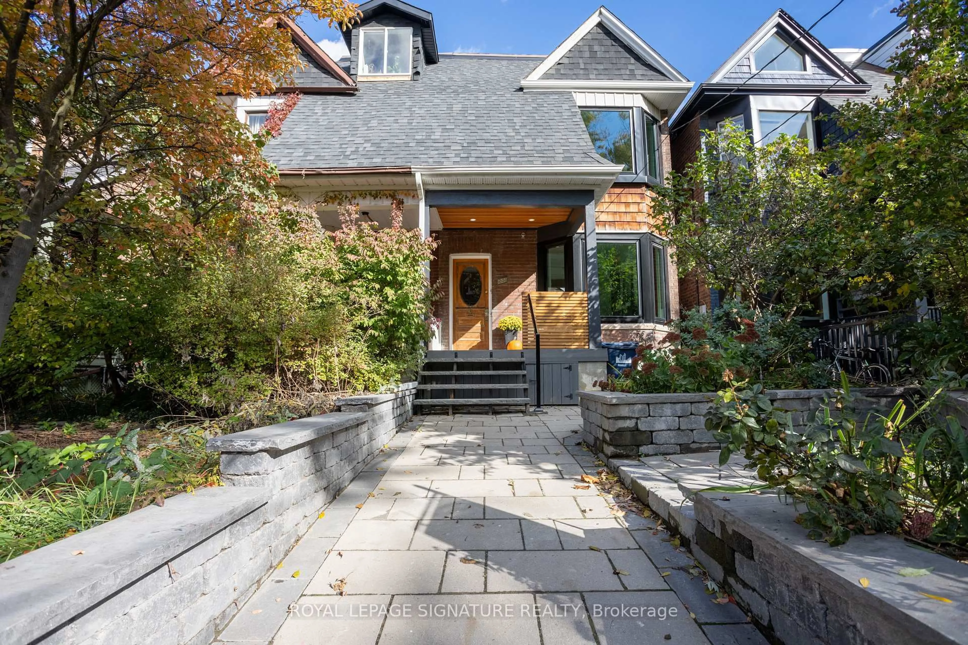 Home with brick exterior material, street for 231 Havelock St, Toronto Ontario M6H 3B8