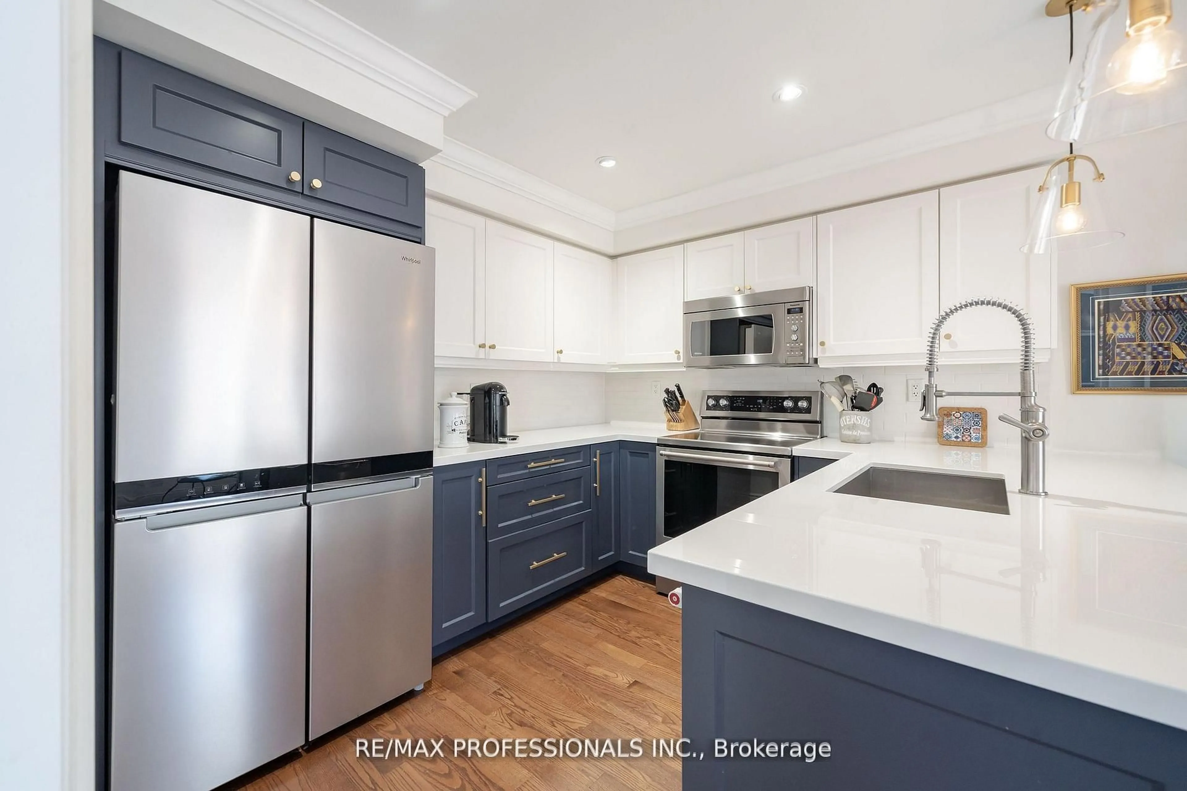 Open concept kitchen, ceramic/tile floor for 1111 Avenue Rd #205, Toronto Ontario M5N 3B2