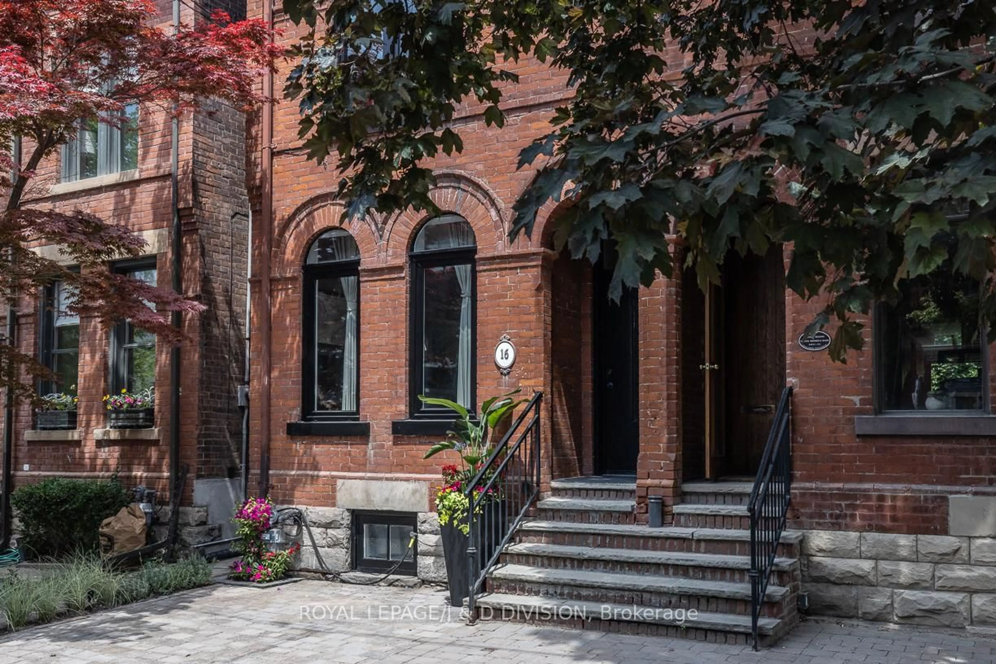 Home with brick exterior material, street for 16 Boswell Ave, Toronto Ontario M5R 1M4