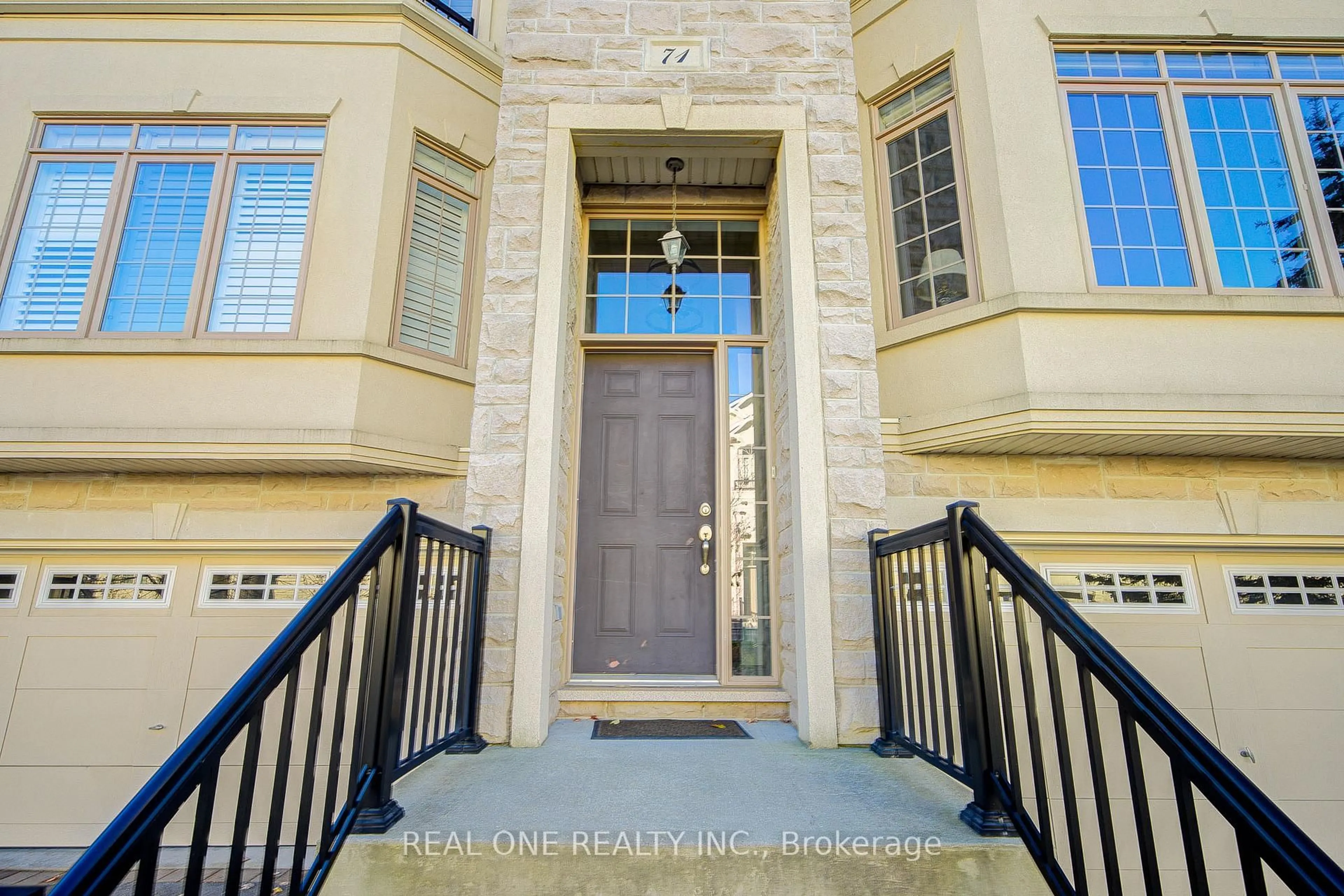 Unknown for 71 Bloorview Pl, Toronto Ontario M2J 0B2