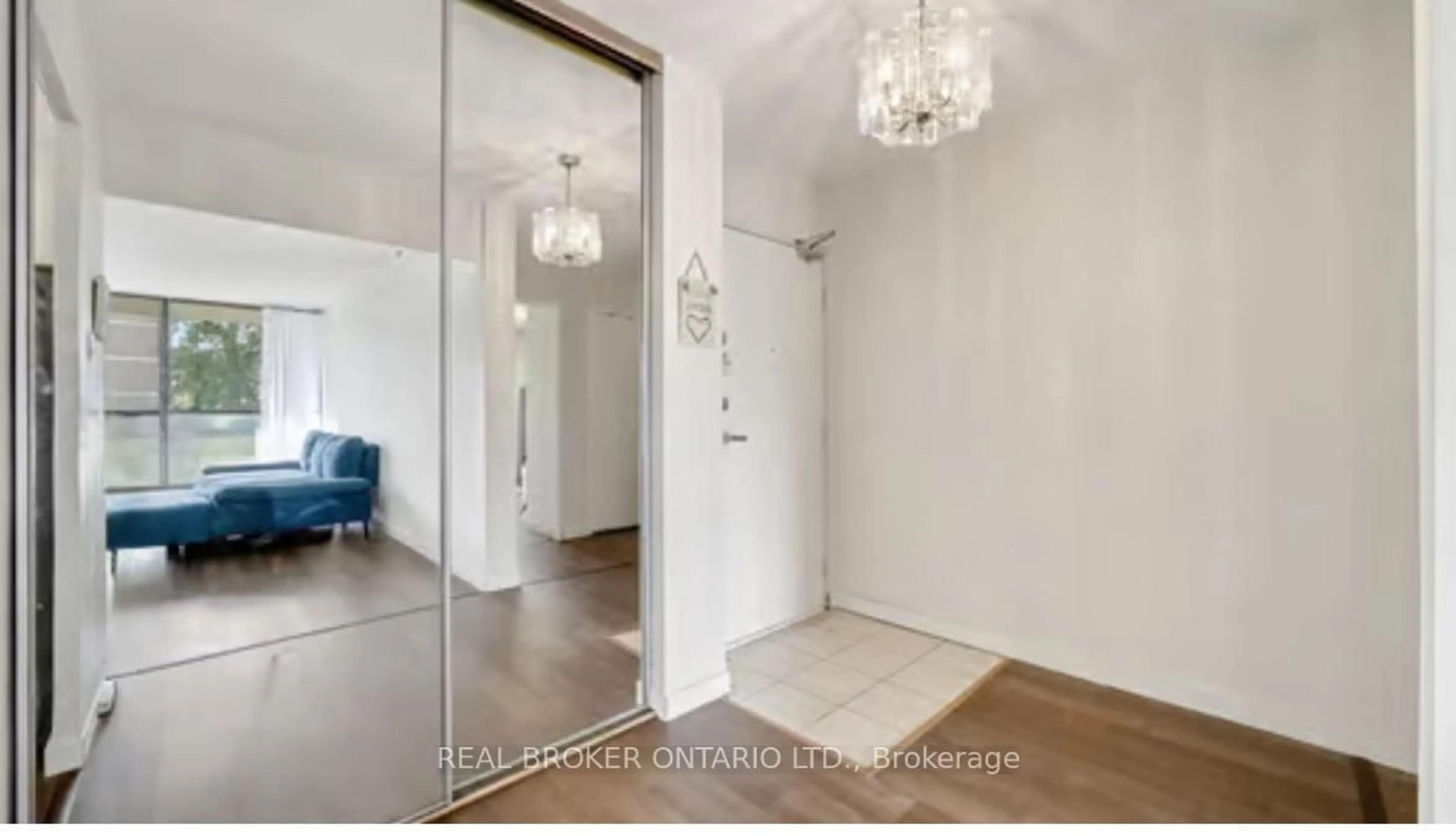 Indoor entryway for 100 Canyon Ave #503, Toronto Ontario M3H 5T9