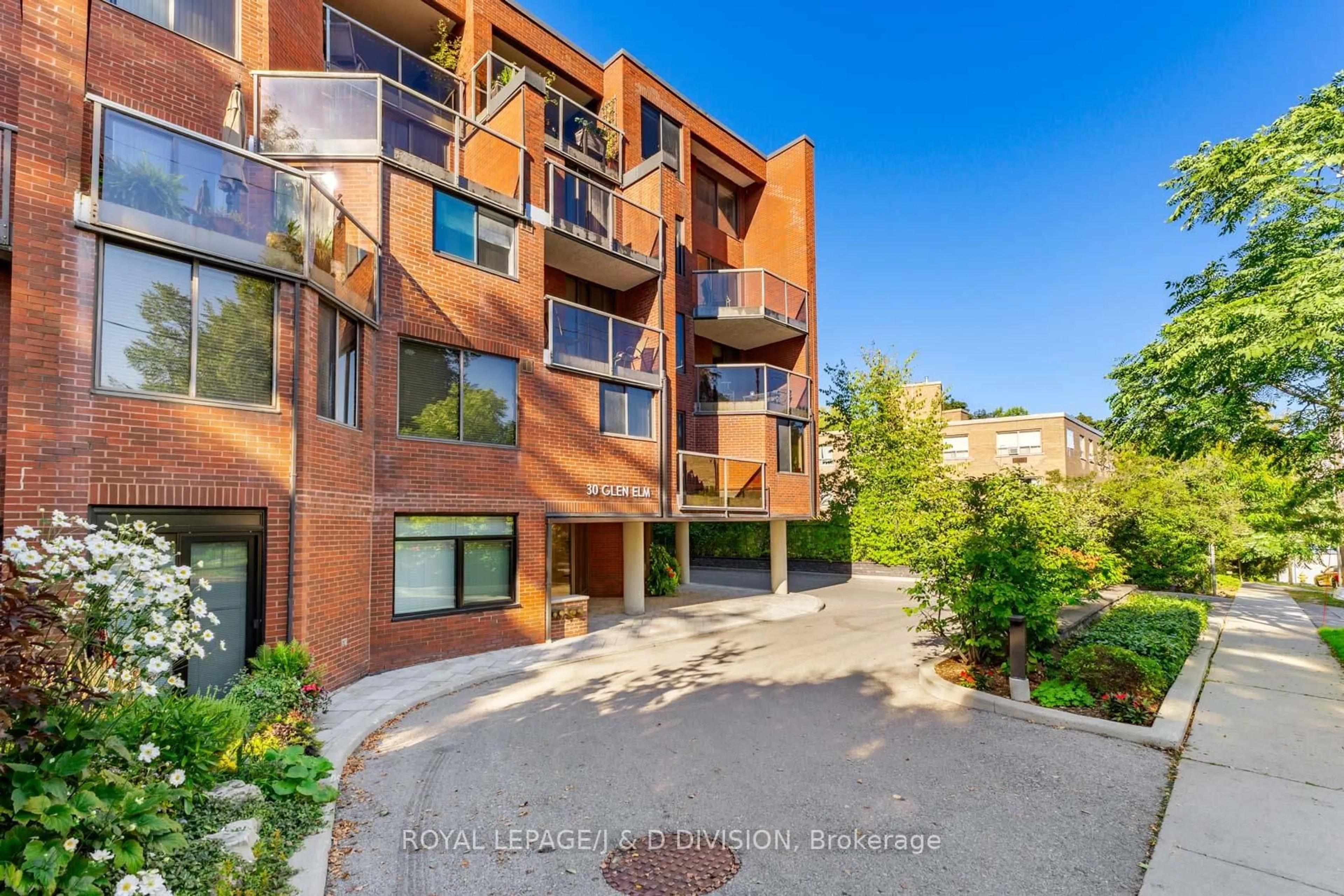 A pic from outside/outdoor area/front of a property/back of a property/a pic from drone, unknown for 30 Glen Elm Ave #305, Toronto Ontario M4T 1T7