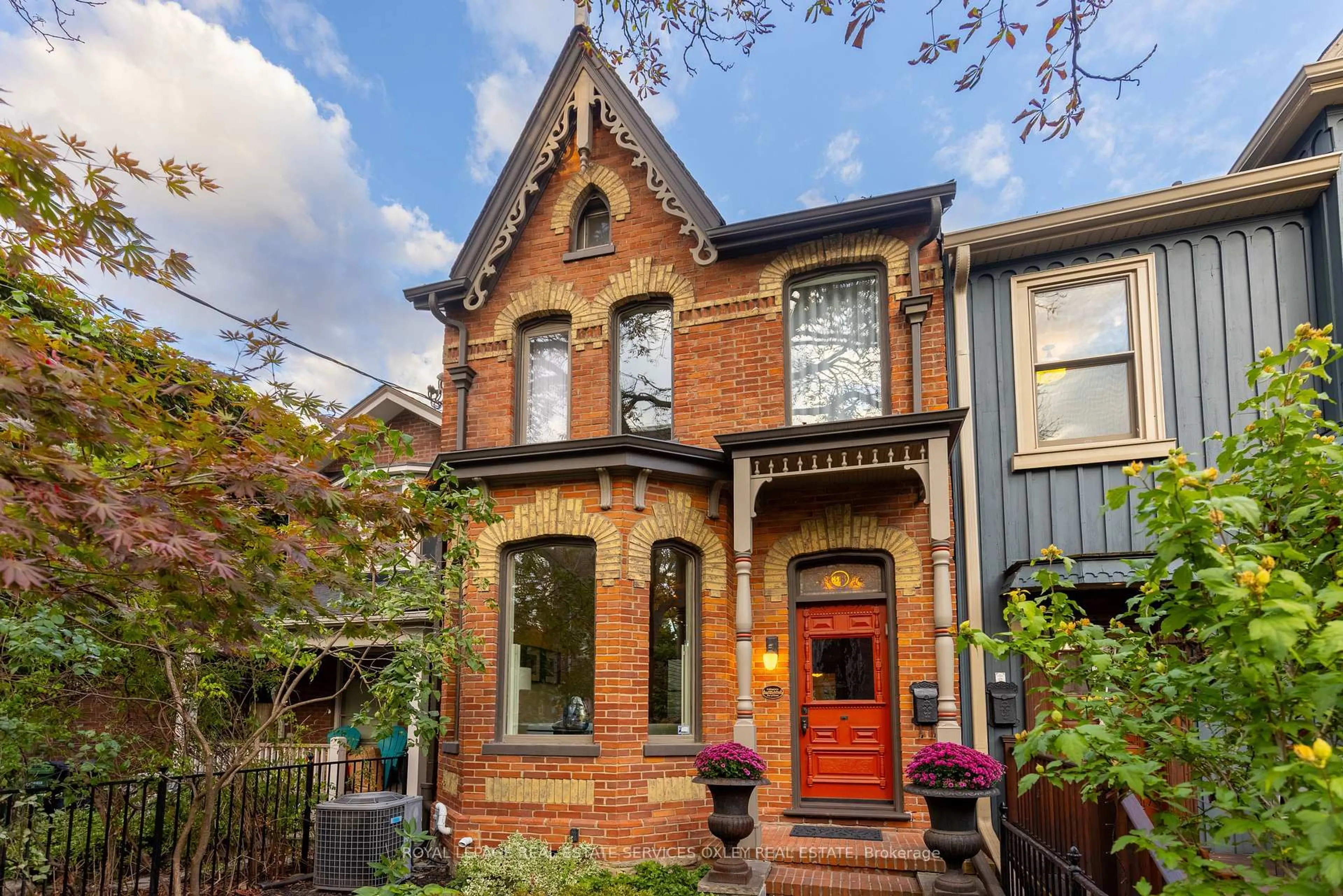 Home with brick exterior material, street for 313 Sumach St, Toronto Ontario M5A 3K4