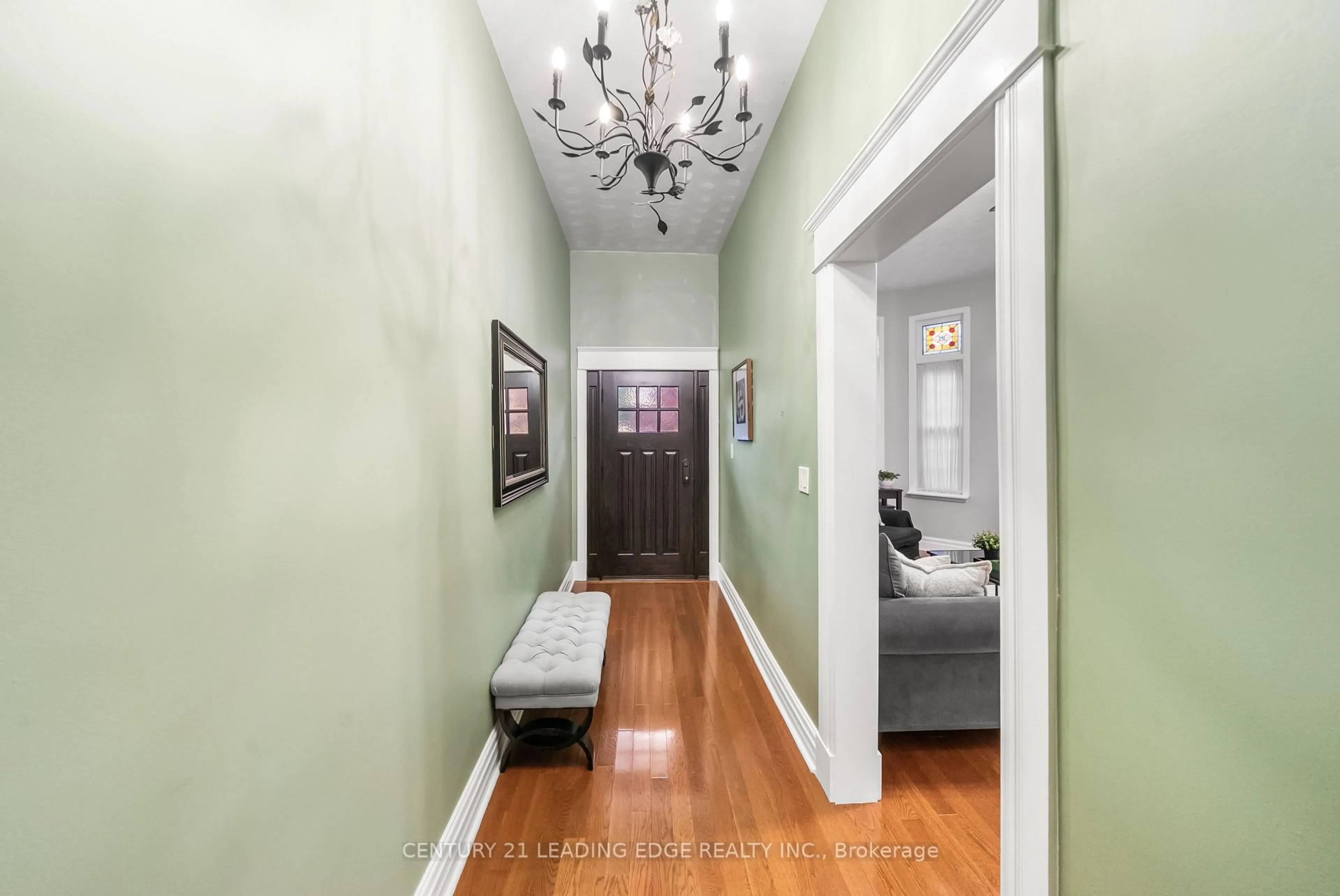 Indoor entryway for 52 Florence St, Toronto Ontario M6K 1P5