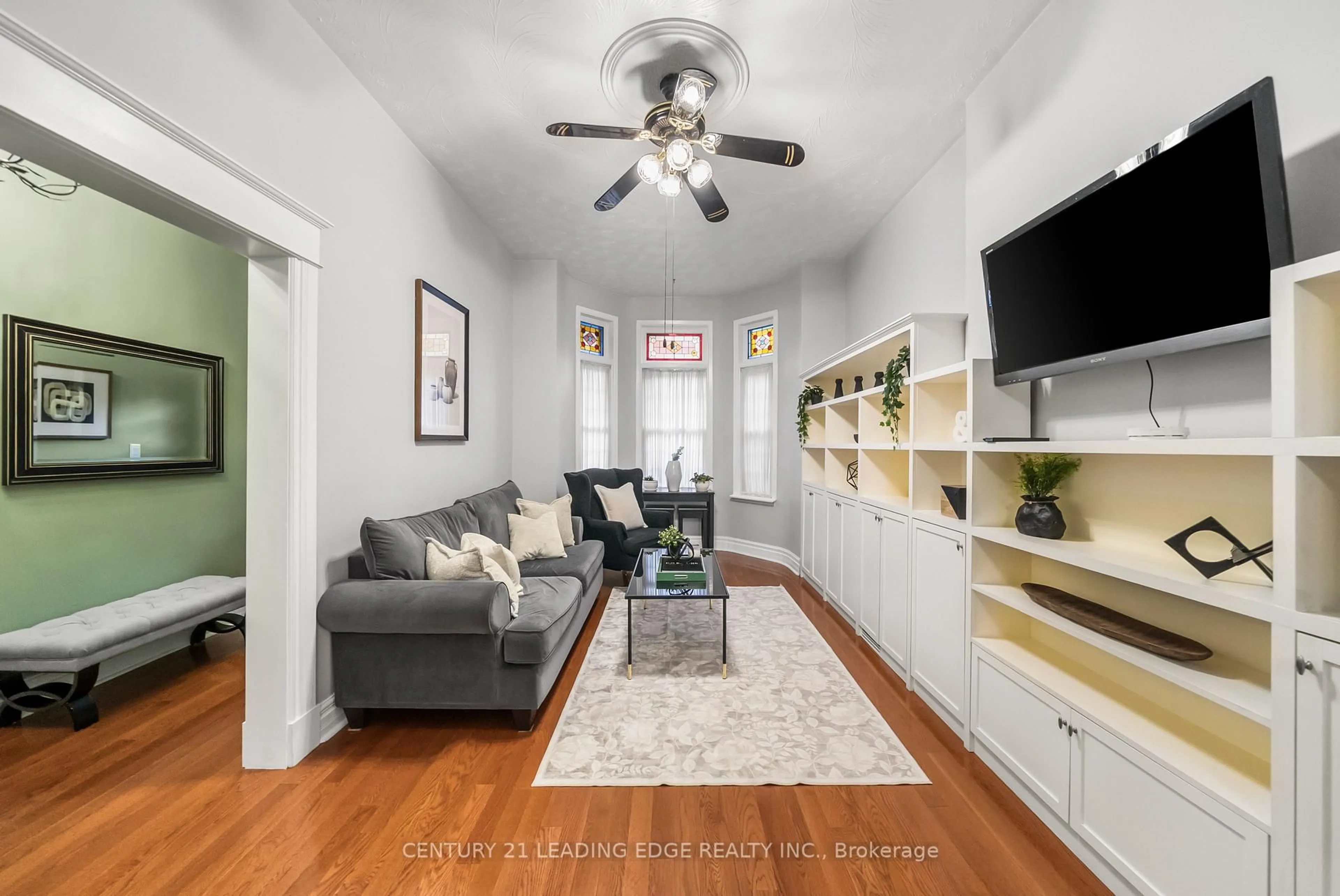 Living room with furniture, unknown for 52 Florence St, Toronto Ontario M6K 1P5