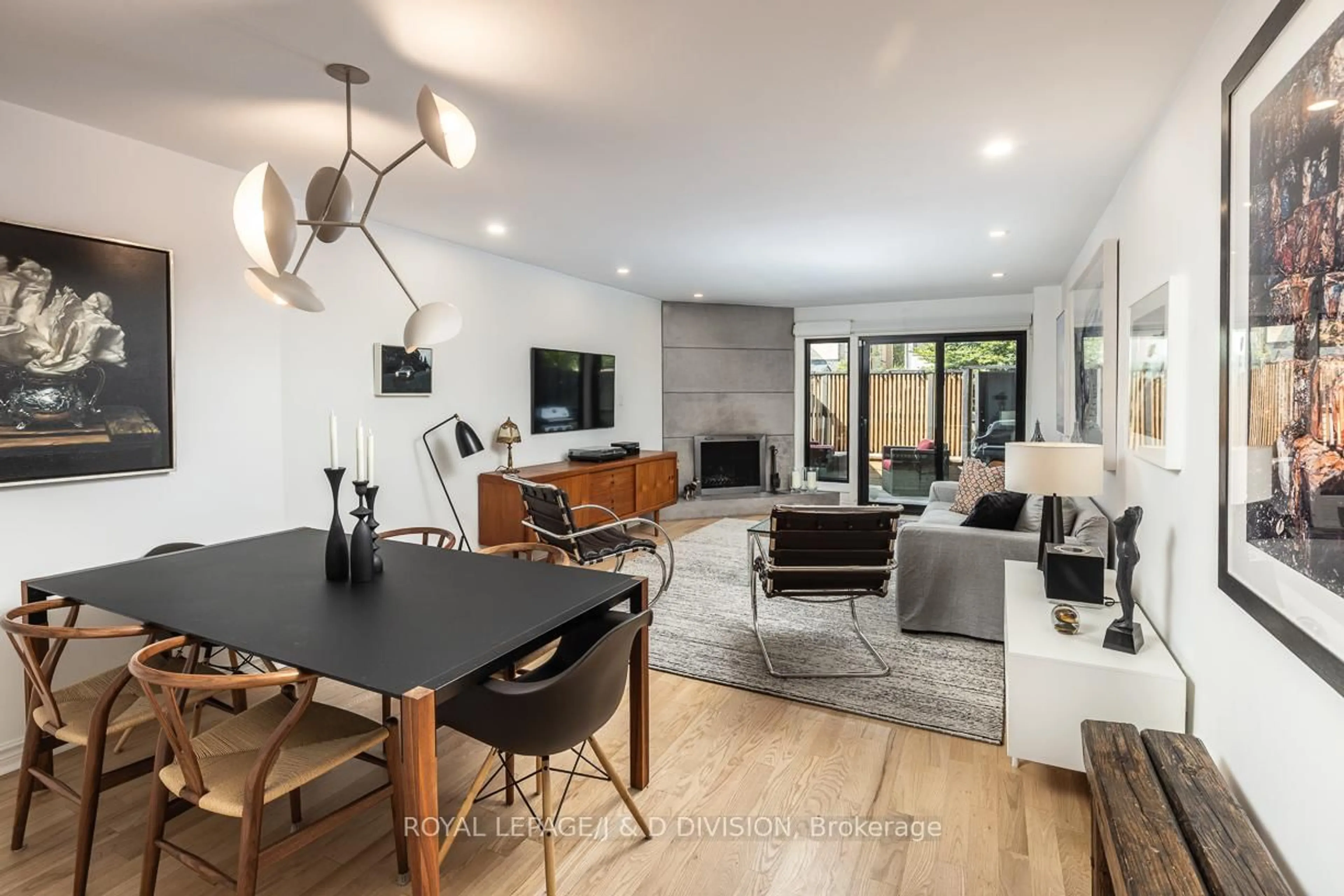 Unknown for 28 Alcorn Ave, Toronto Ontario M4V 1E4