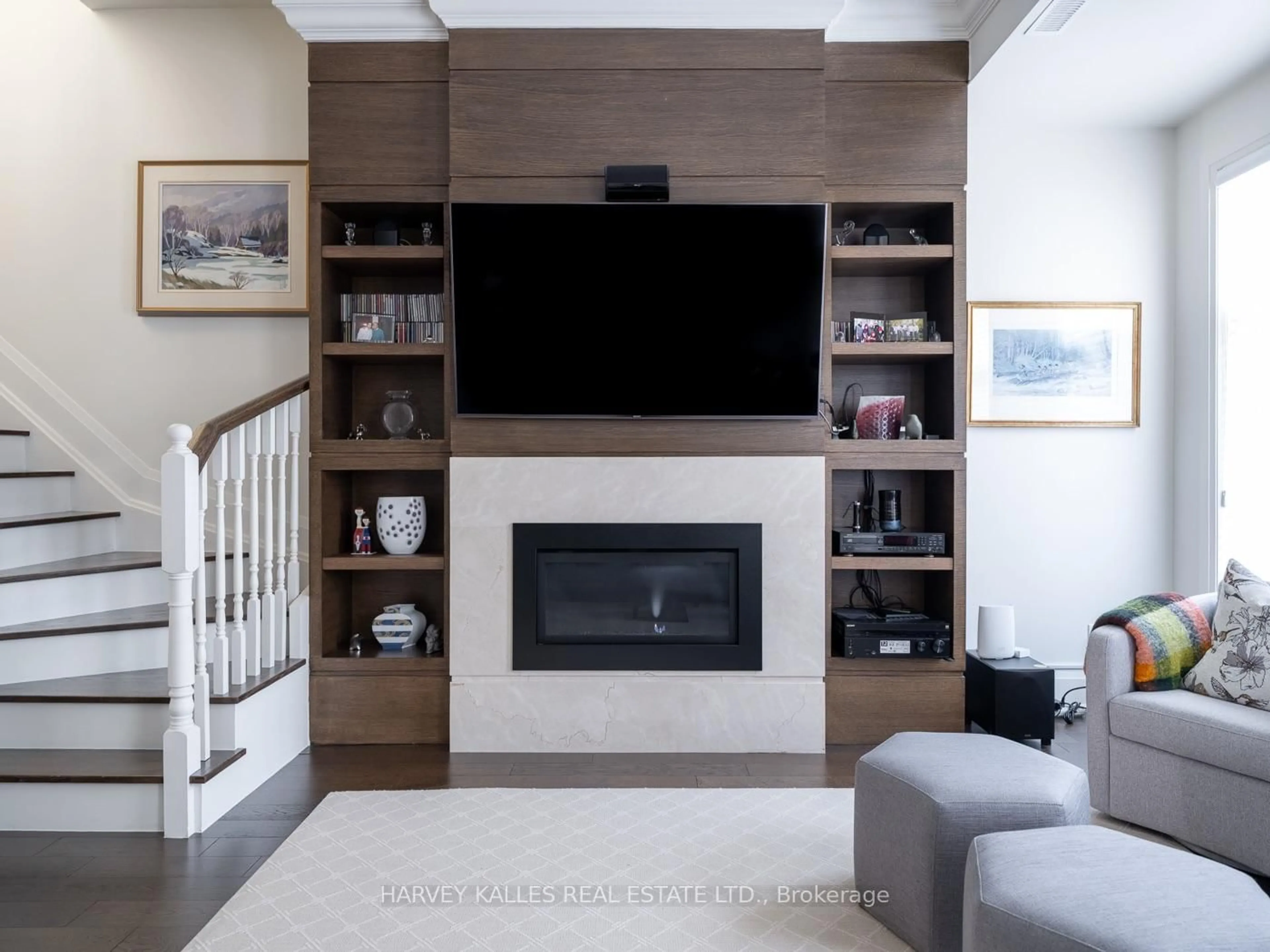 Unknown for 2460 Bayview Ave #A, Toronto Ontario M2L 0A3