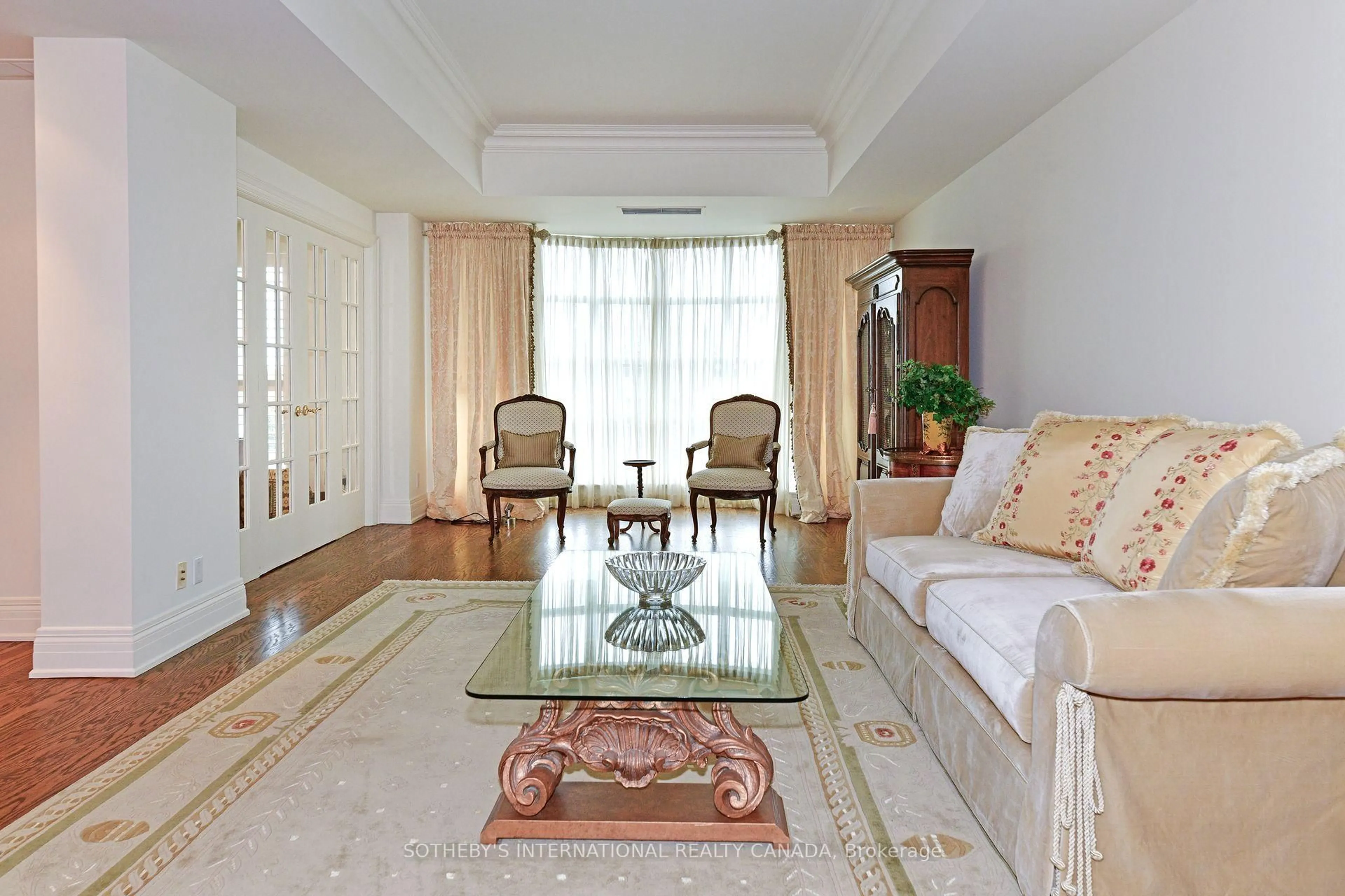 Unknown for 33 Delisle Ave #905, Toronto Ontario M4V 3C7