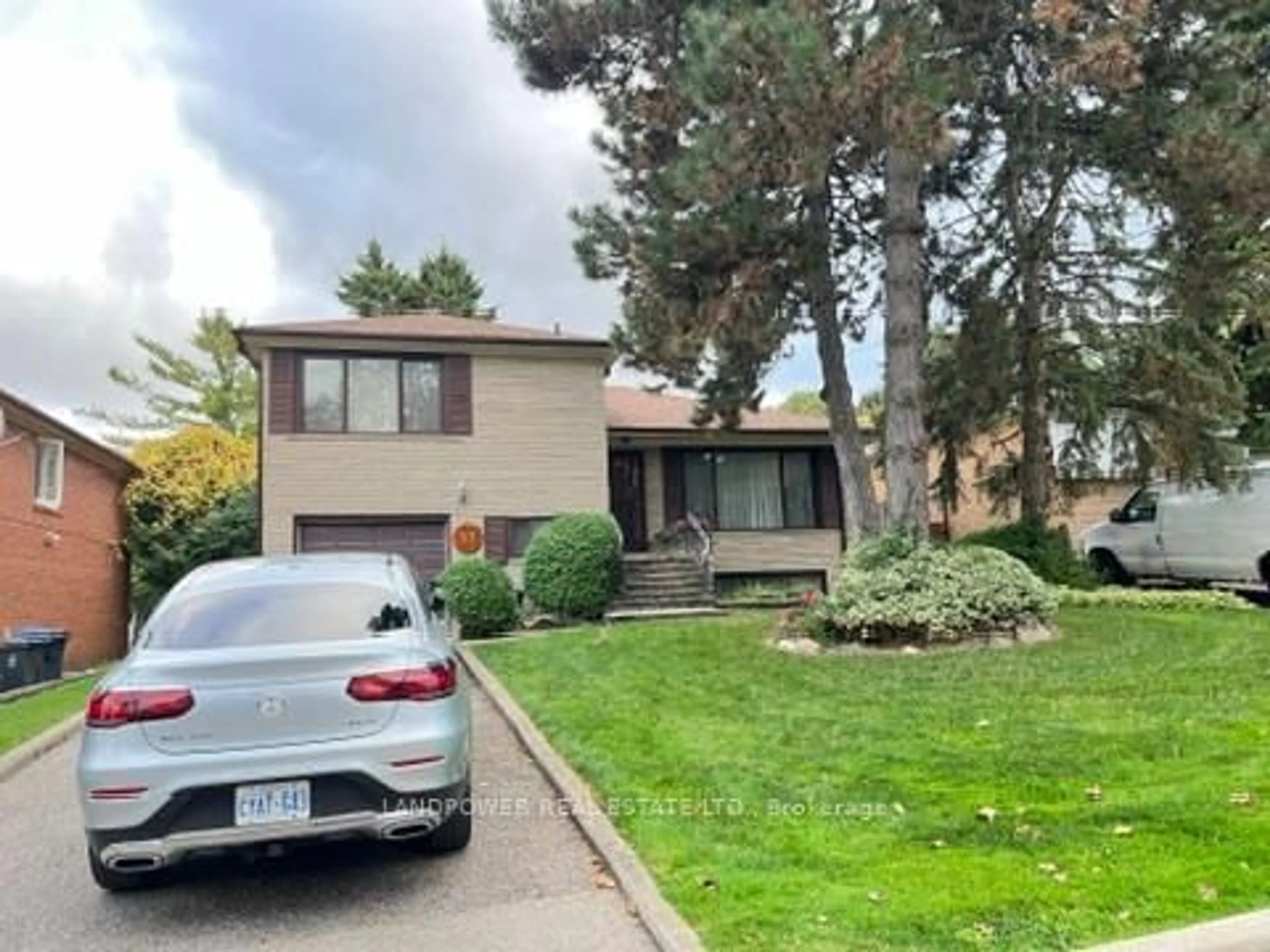 Home with vinyl exterior material, street for 53 Lloydminster Cres, Toronto Ontario M2M 2S2